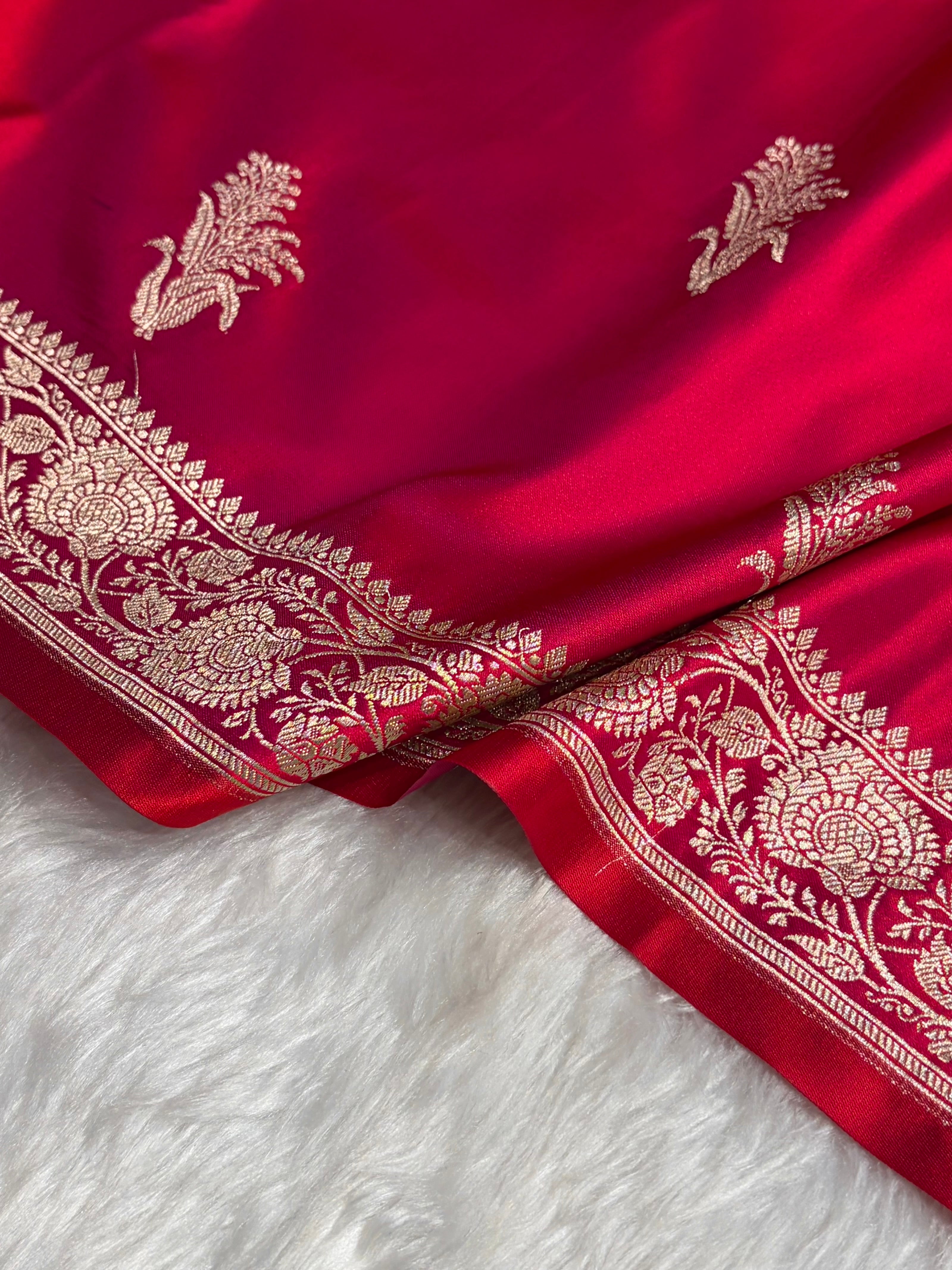Magentic Red Boota With Floral Border Mashru Silk Saree MSM-89