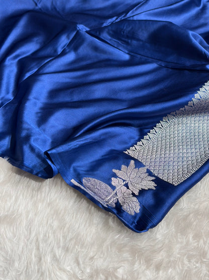 Royal Blue Shades Floral Border Booti Mashru Silk Saree