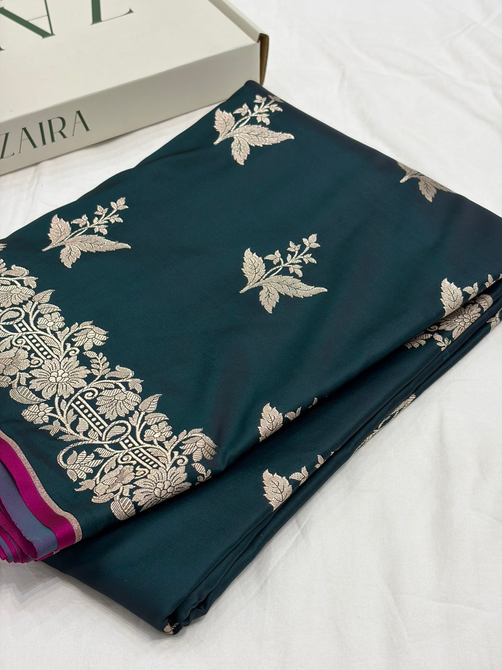 Rama Shade With Booti Pattern Mashru Silk Saree