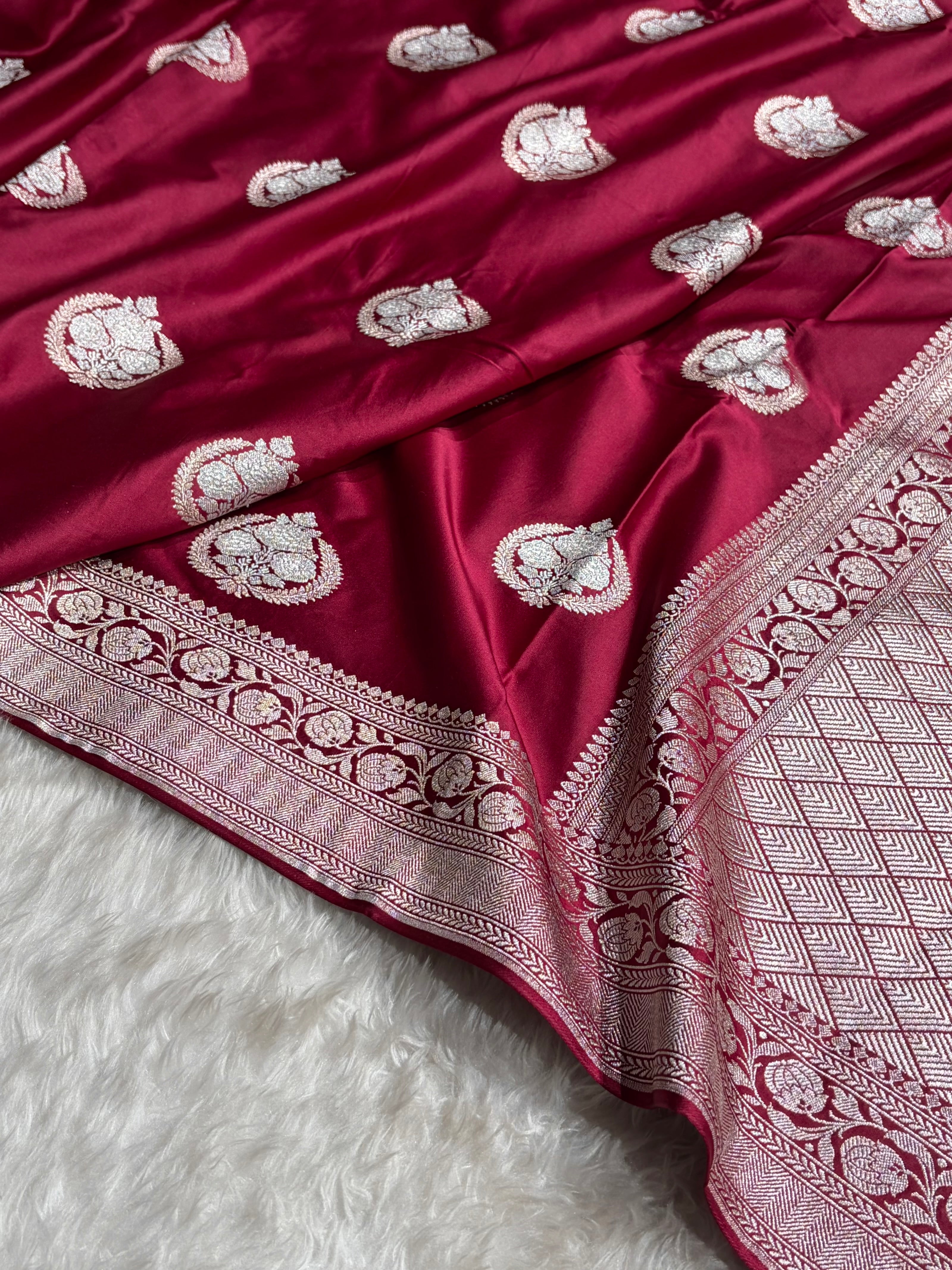 Garnet Shades Minakari Boota Mashru Silk Saree MS35