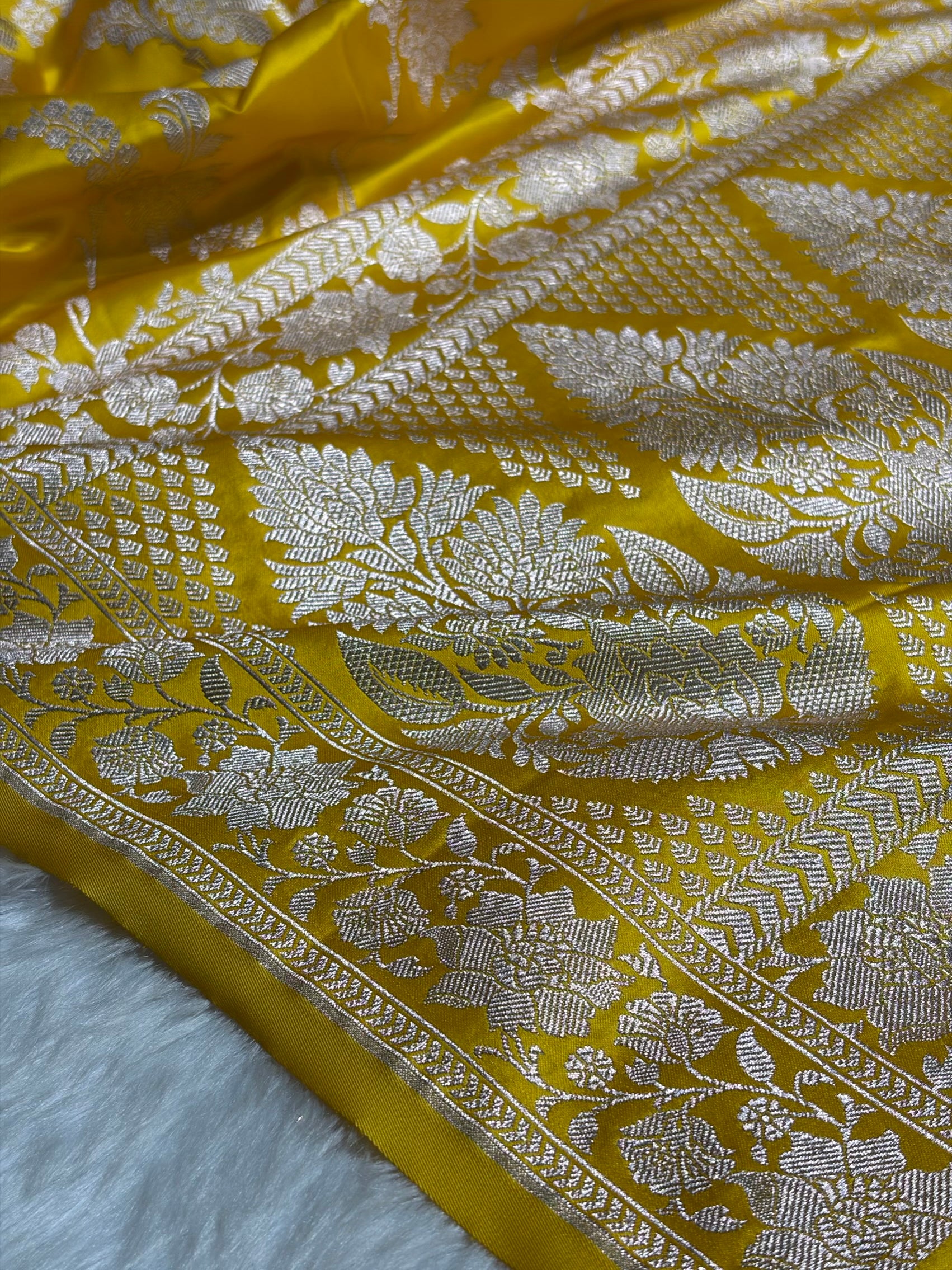 Yellow Shades Jaal Mashru Silk Saree MS48
