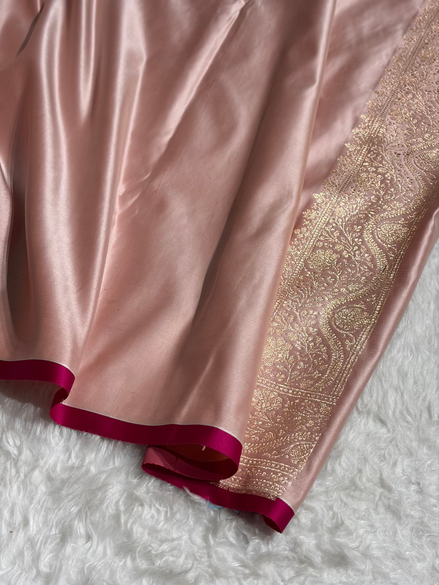 Rose Gold Floral Booti Banarasi Satin Katan Silk Saree SK15