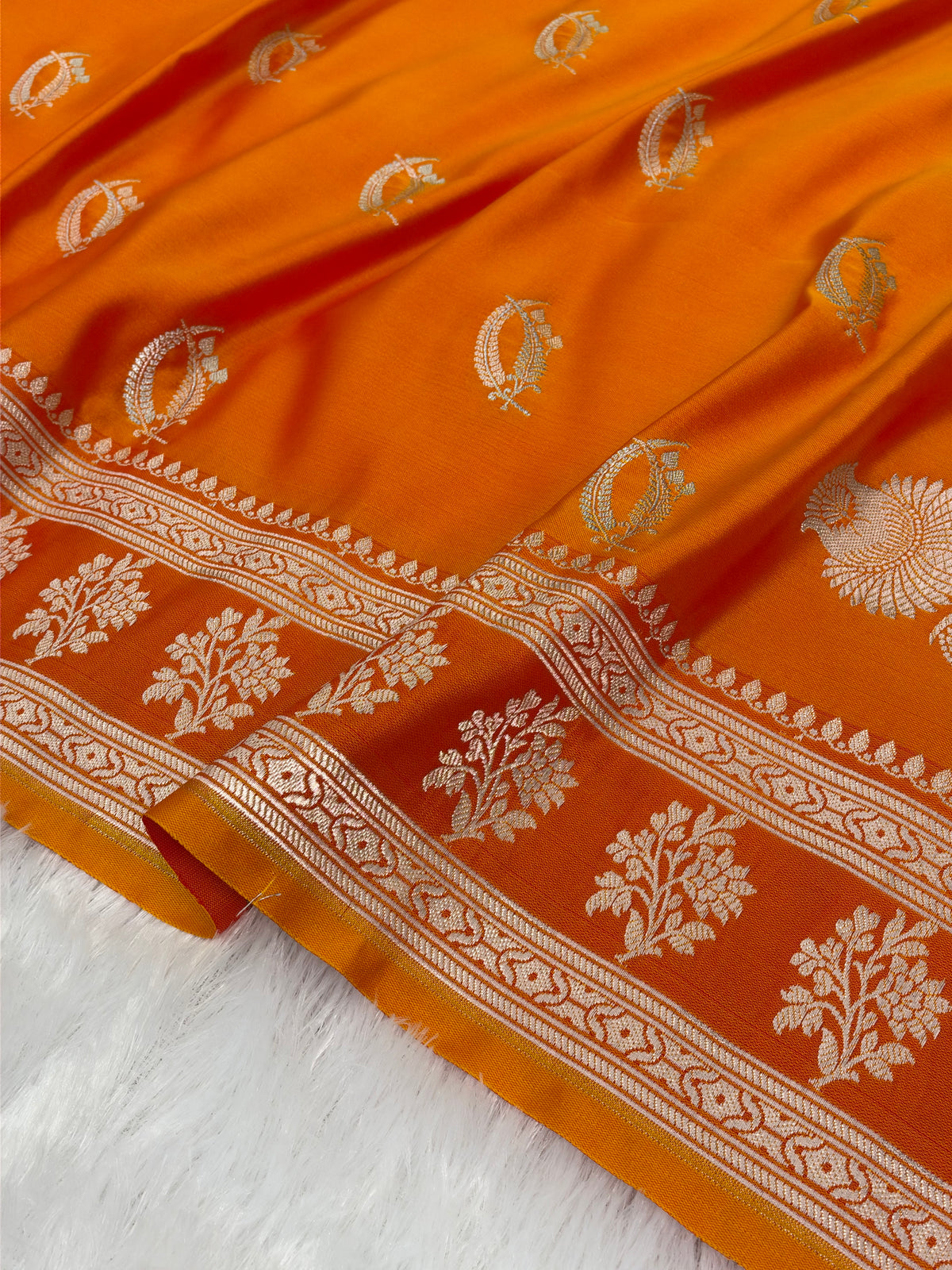 Fire Gold Shades Banarasi Boota Pattern Floral Mashru Silk Saree MSM-112