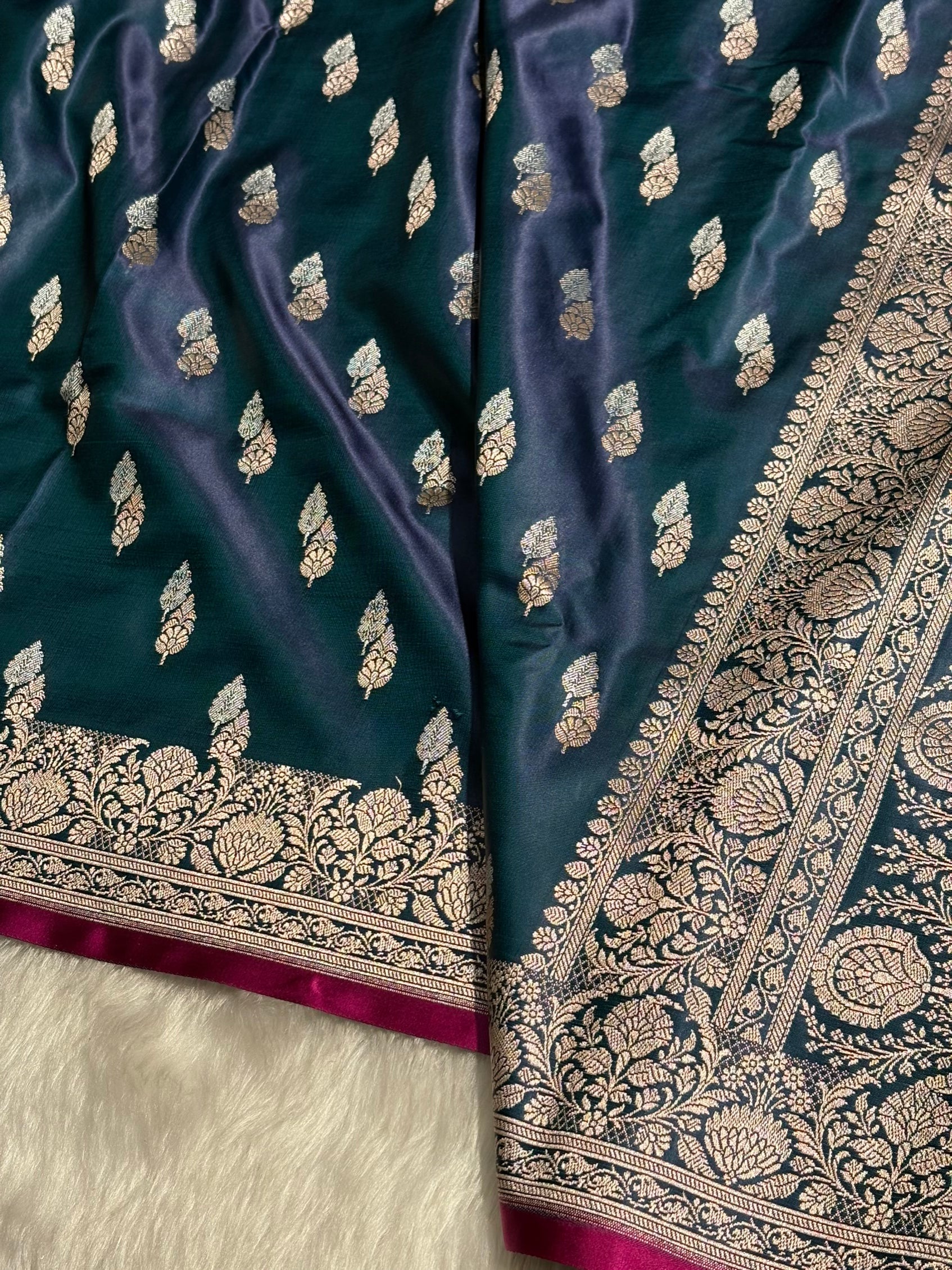 Cross Navy Shades Dual Floral Booti Mashru Silk Saree MSM-69