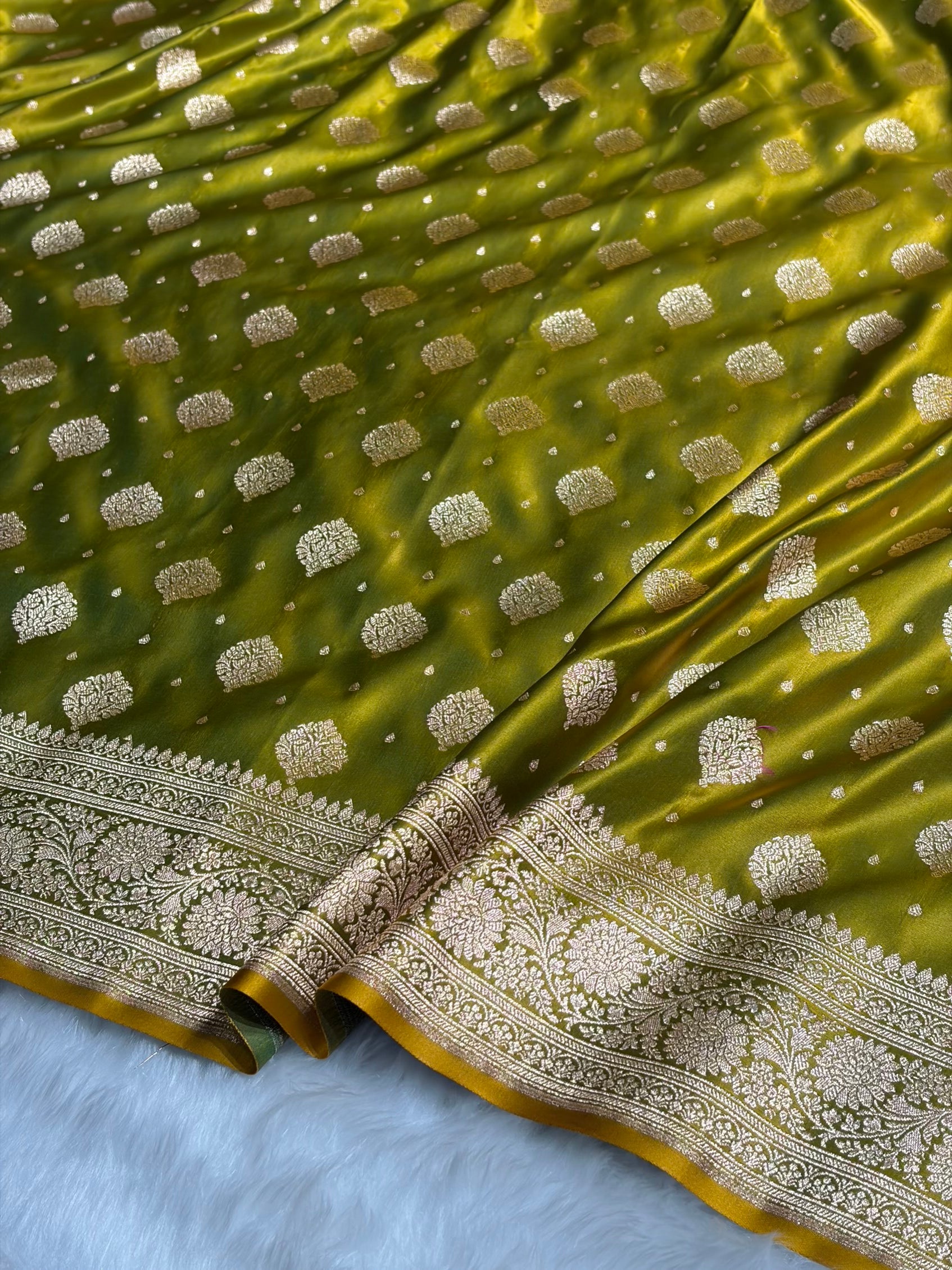 Liril Mehendi Unique Boota Pattern Satin Katan Silk Saree SK69