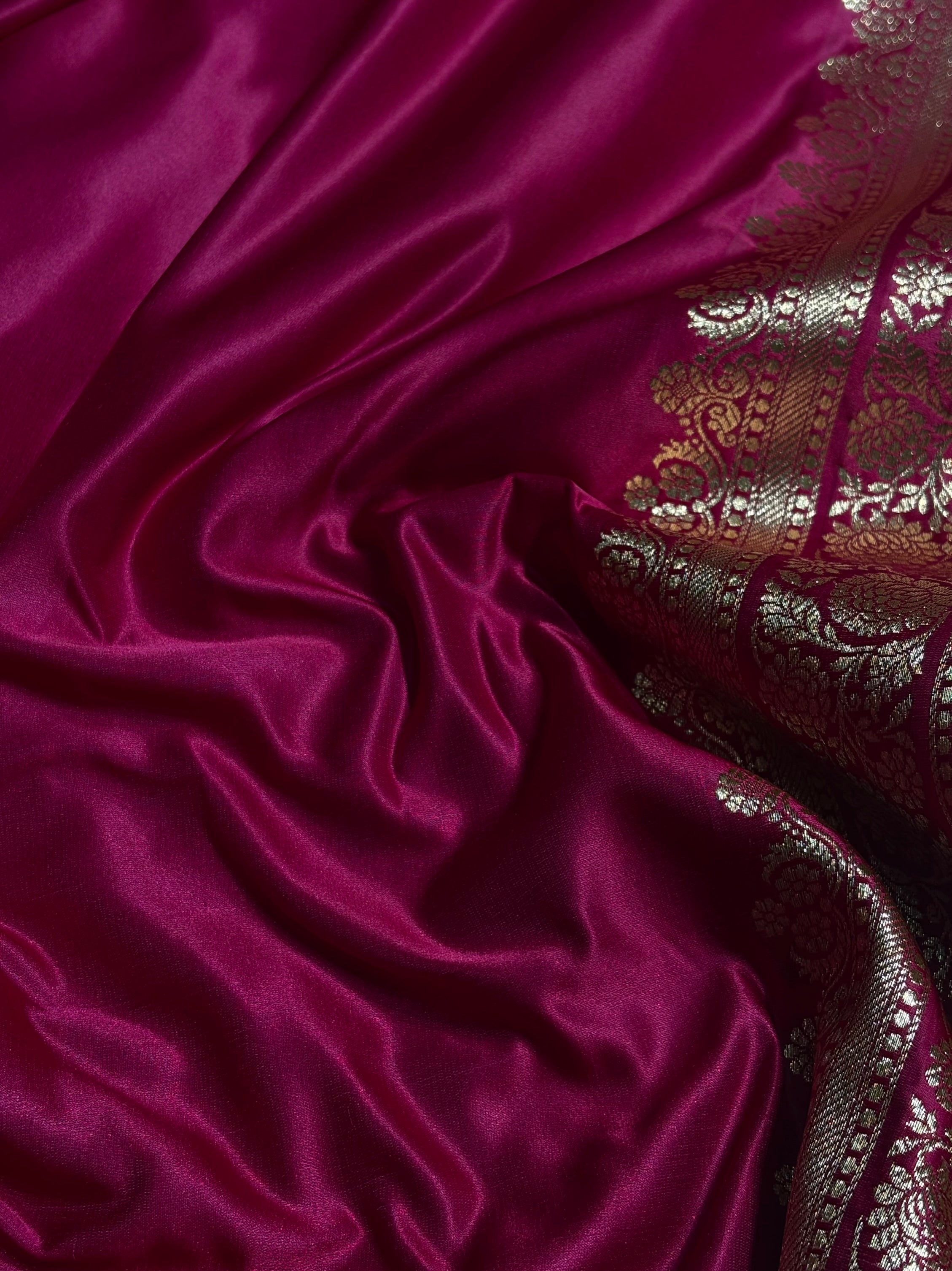 Rani Shades Booti Pattern Satin Katan Silk Saree SK51
