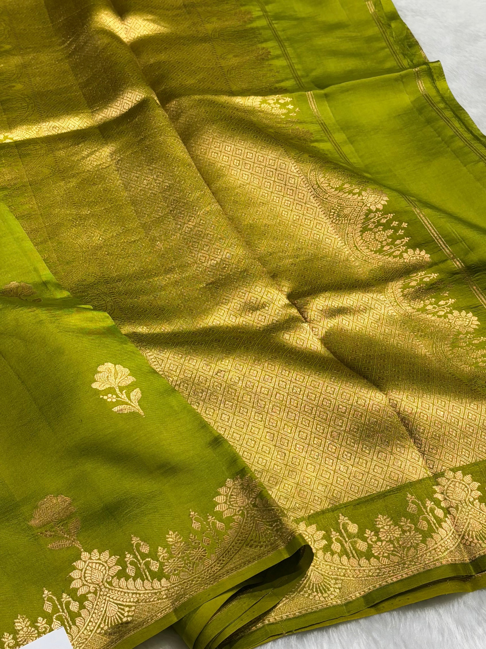 Mehendi Shades Boota Handwoven Pure Raw Mango Silk RM-16