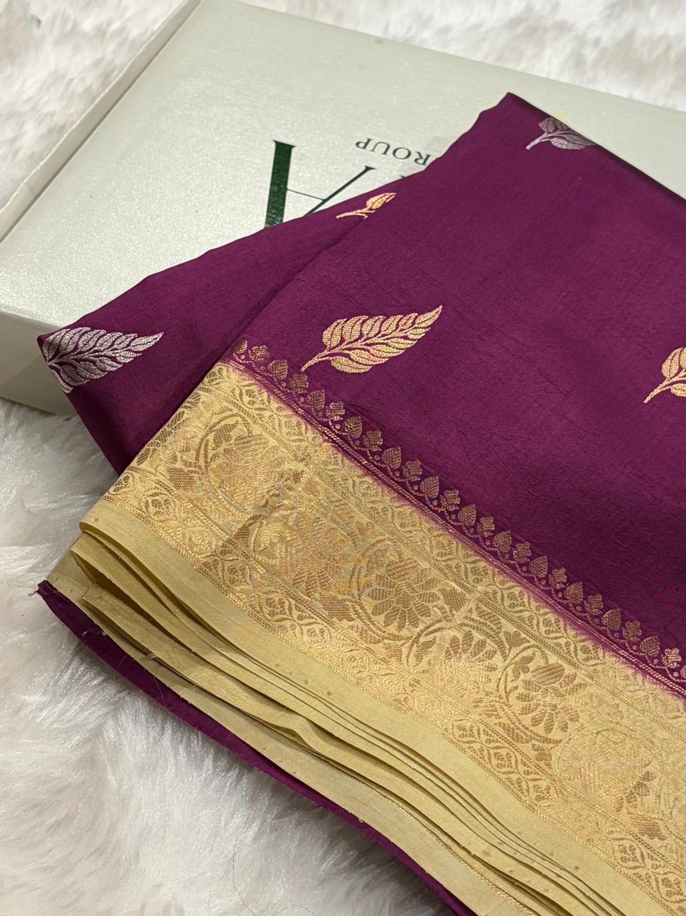 Banarasi Wine With Tusser Contrast Shades Boota Handwoven Pure Paper Silk RM-77