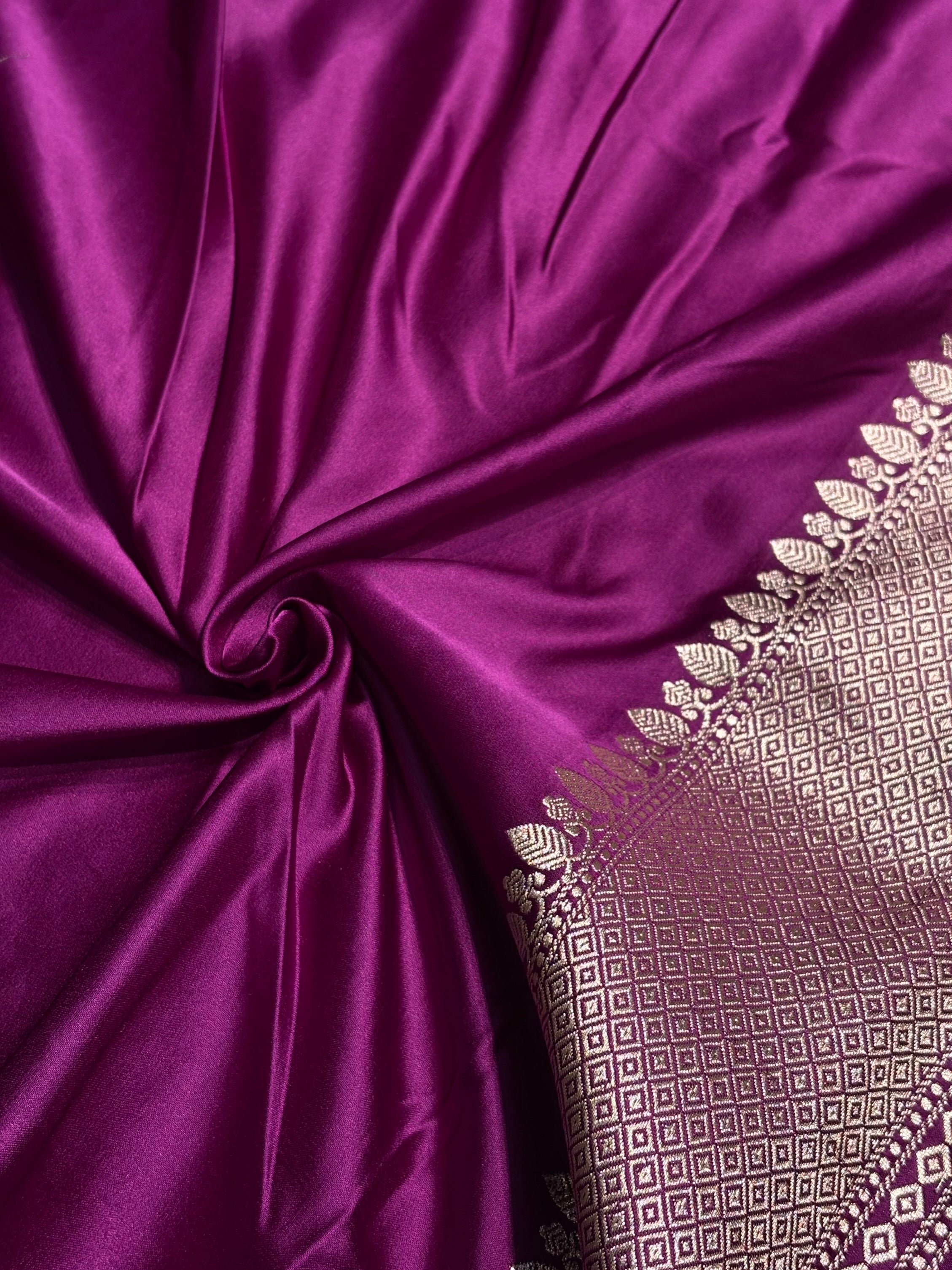 Banarasi Wine Booti Mashru Silk Saree MS58