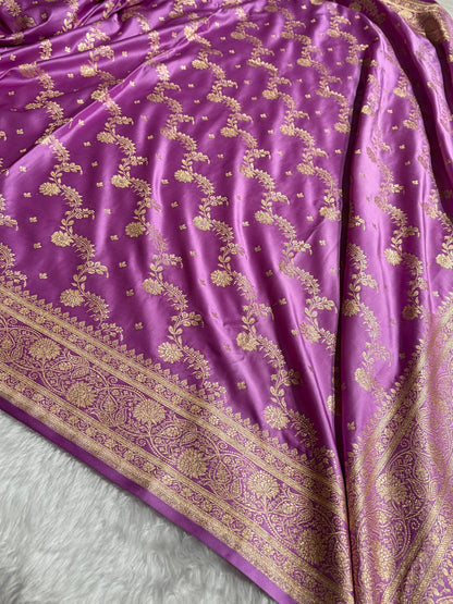 Banarasi Satin Katan Saree With Jaal Pattern in Lavender Shades SK121