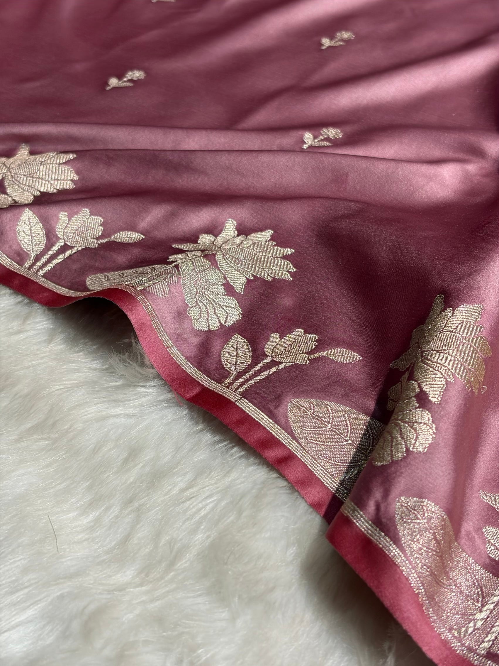 Baby Pink Floral Border Booti Mashru Silk Saree MS54