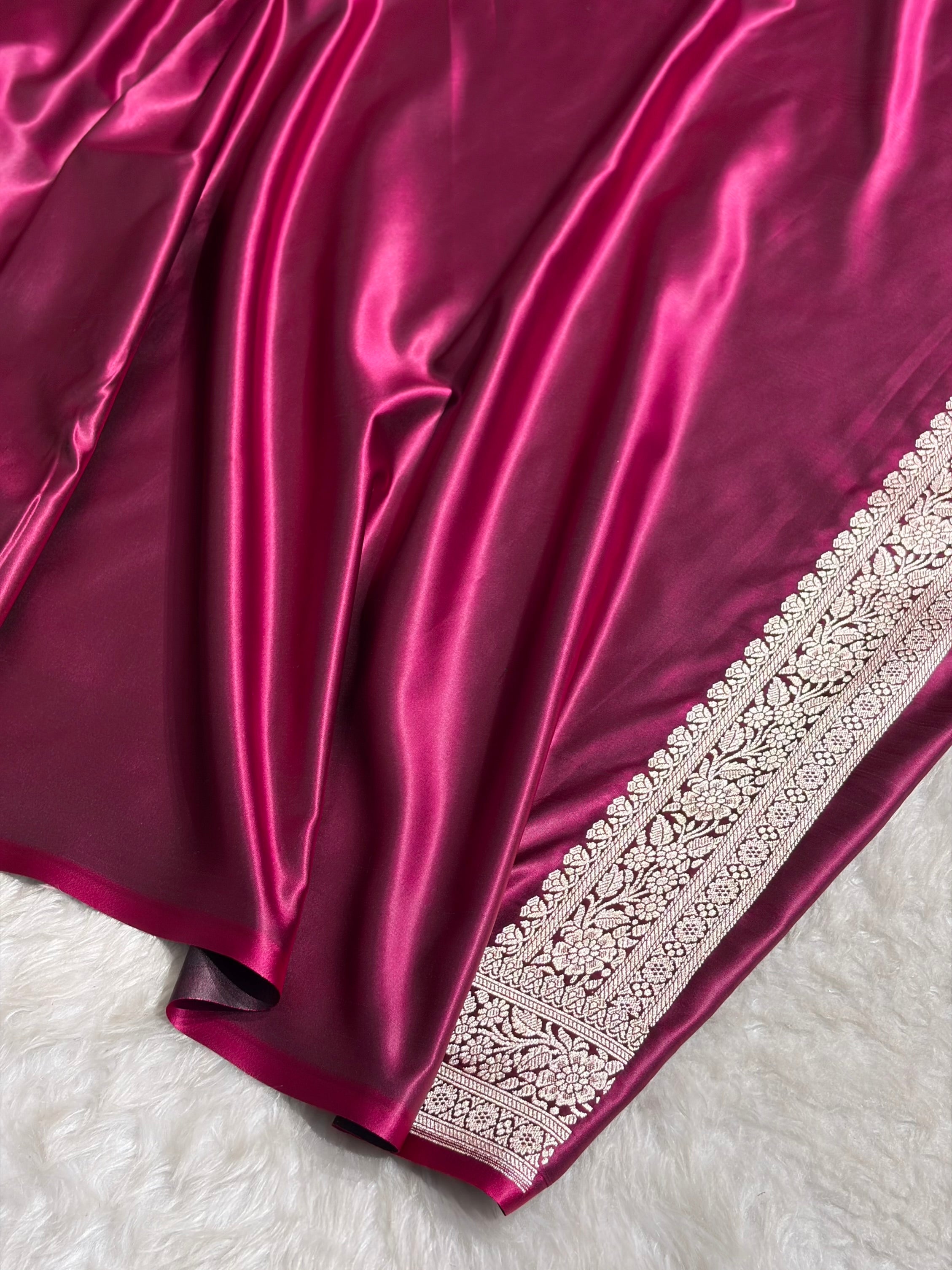 Wine Shades Banarasi With Floral Border Mashru Silk Saree MSM-127