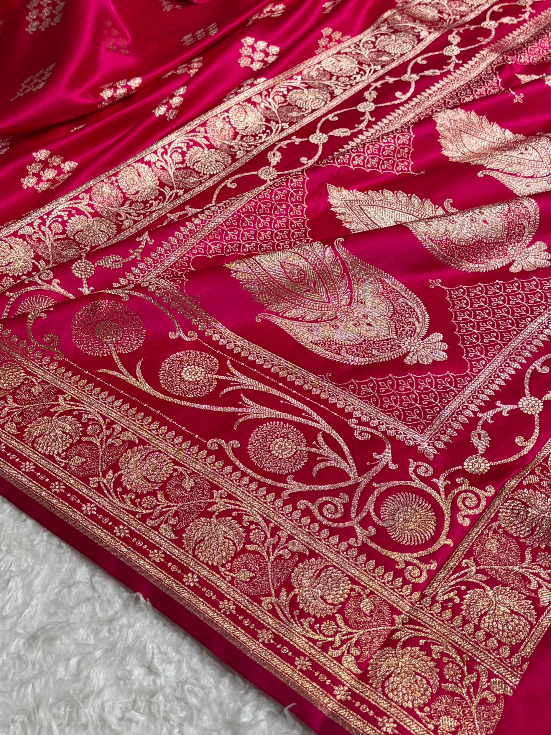 Banarasi Rani Floral Boota Satin Katan Silk saree SK34