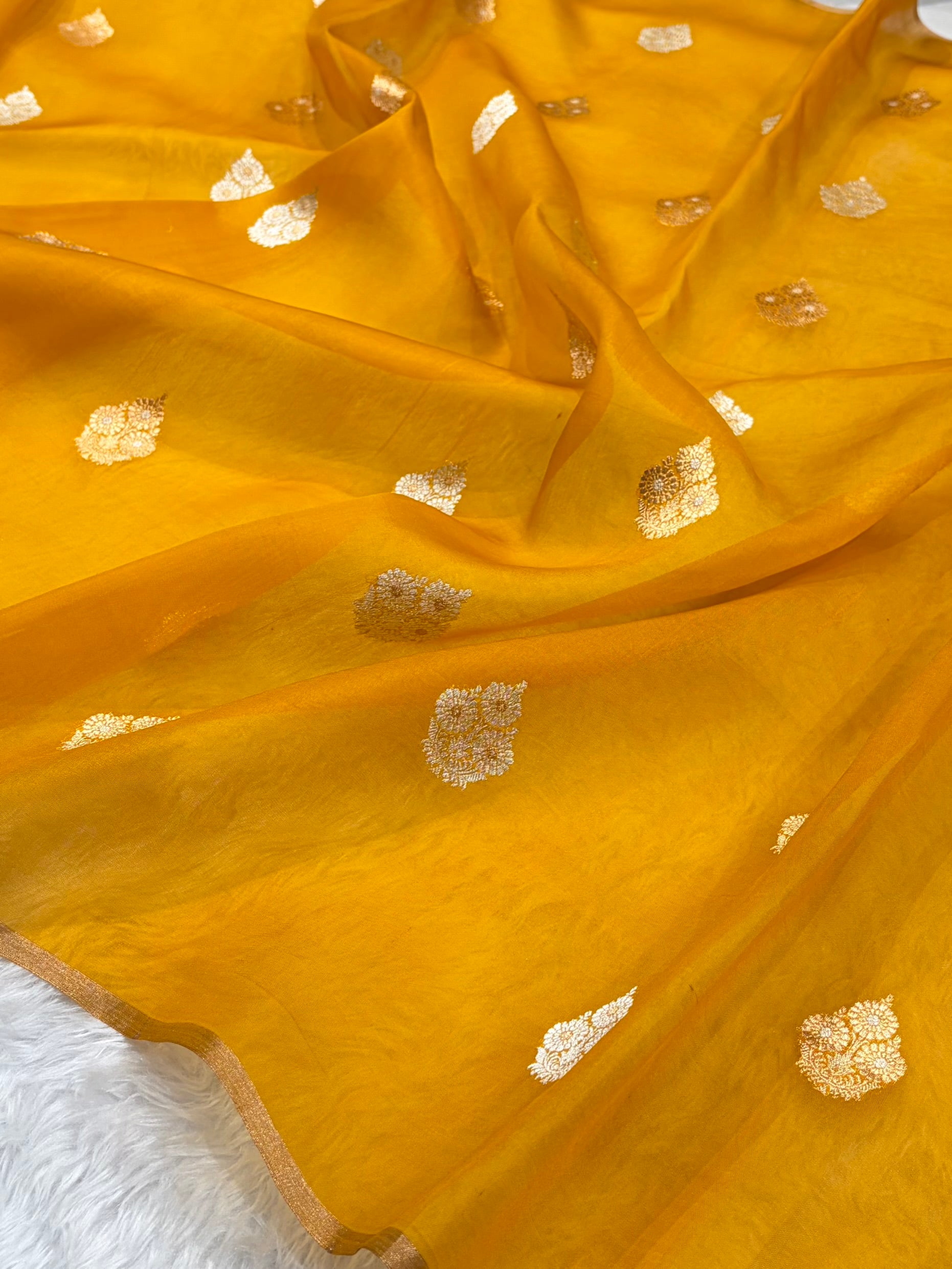Pure Banarasi Organza Orange Shades With Minakari Floral Banarasi Silk Saree PO-30