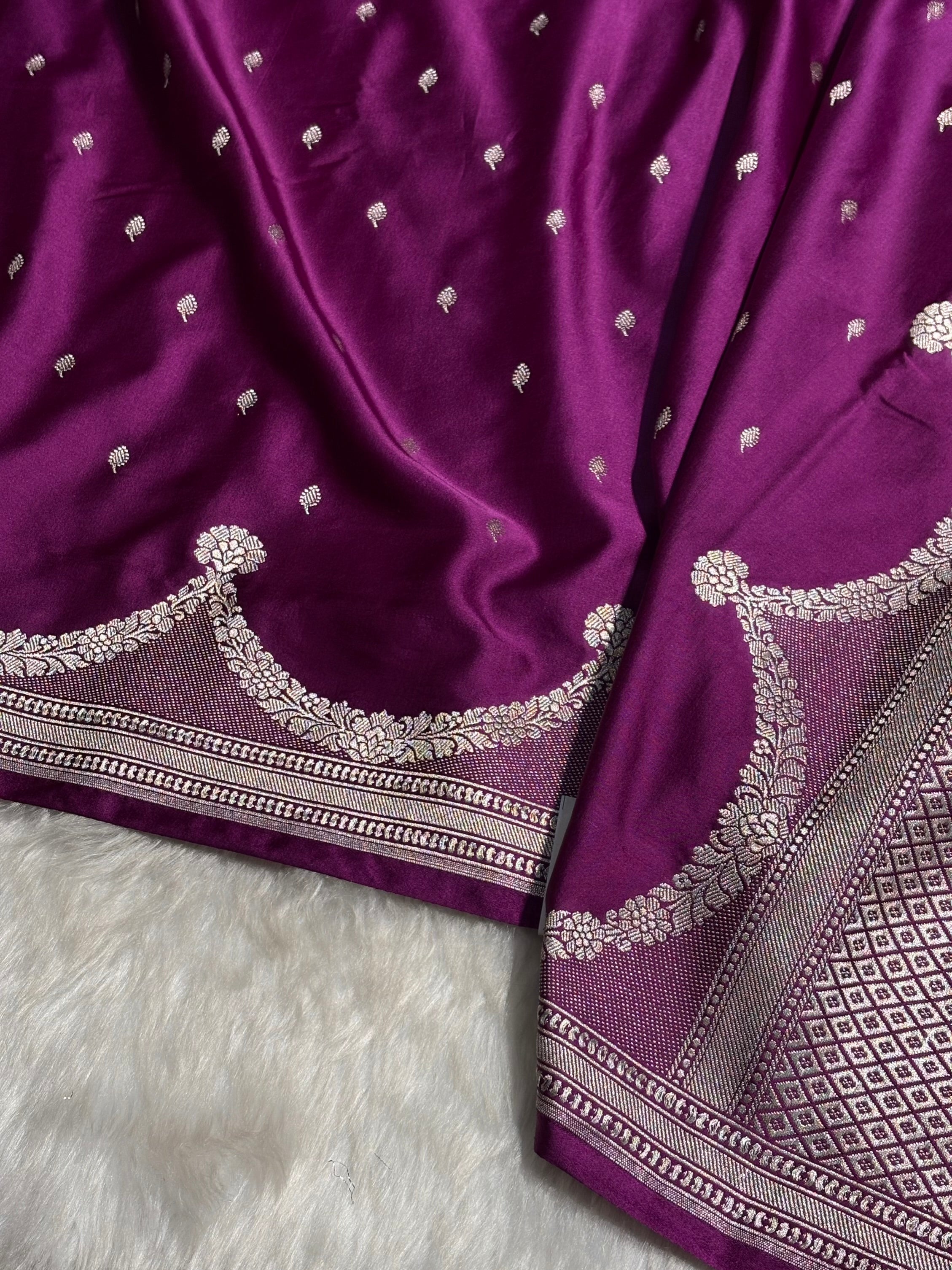 Wine Shades Scallop Mashru Silk Saree MS60