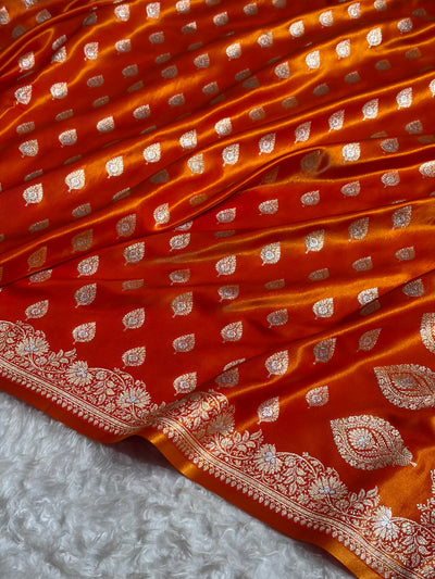 Banarasi Fire Gold Shades Minakari Booti Pattern Banarasi Satin Silk Saree SS60