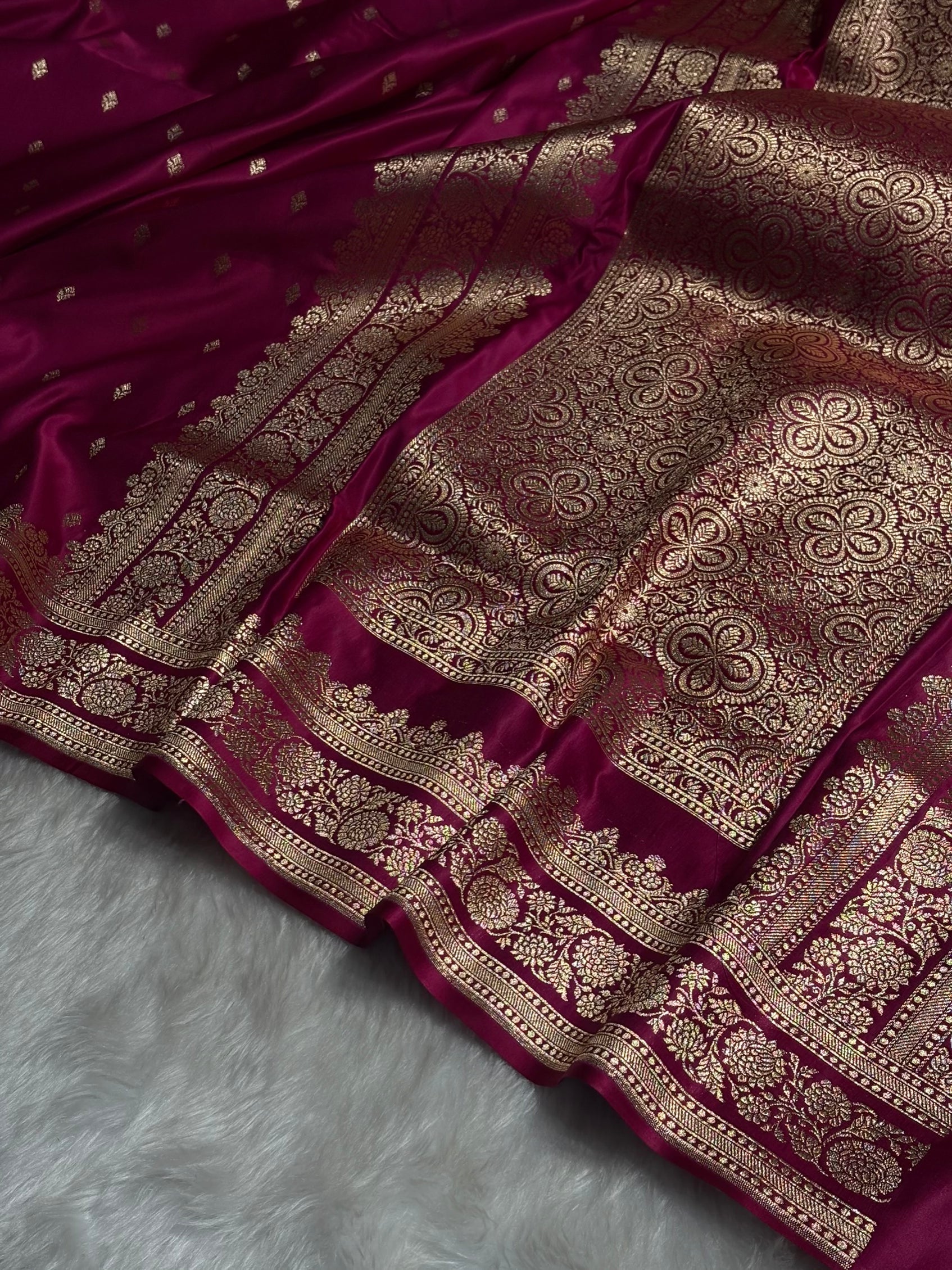 Rani Shades Booti Pattern Satin Katan Silk Saree SK51