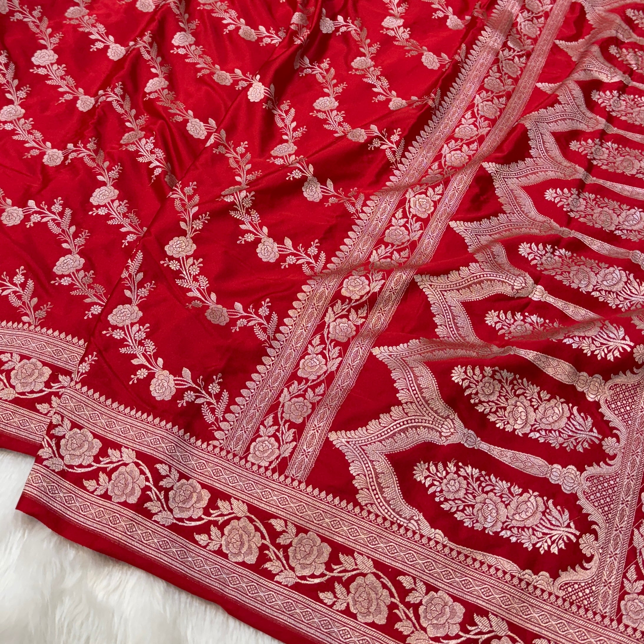 Bridal Red Mashru Silk Banarasi Saree With Cross Pattern