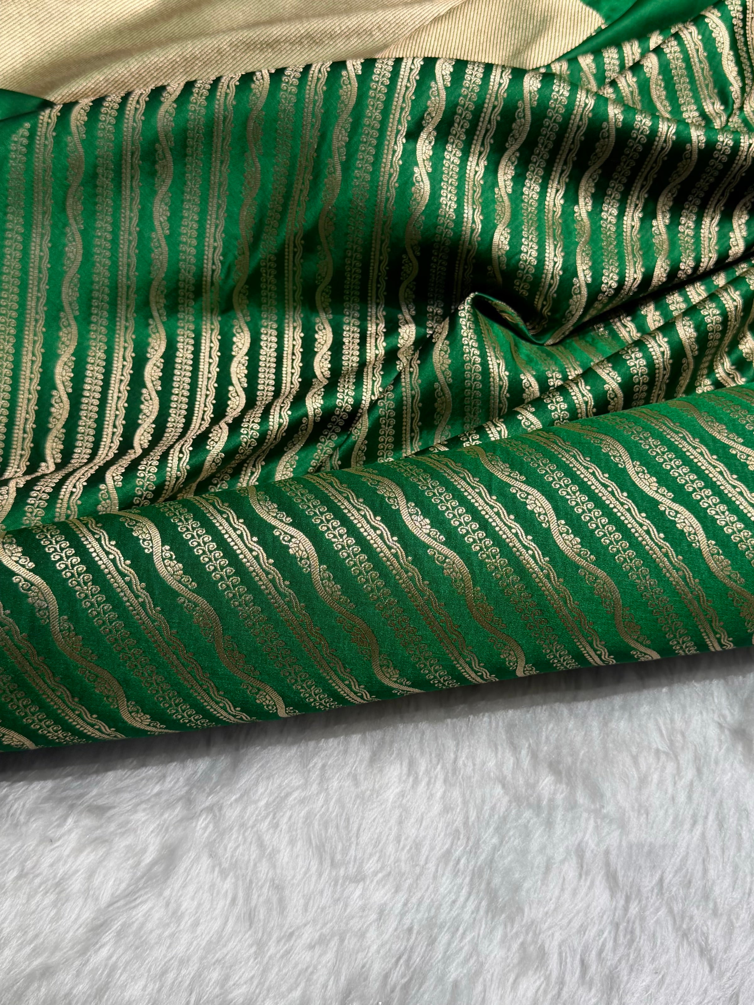 Banarasi Satin Katan Saree Booti Minakari Pattern in Bottle Green Shades SK136