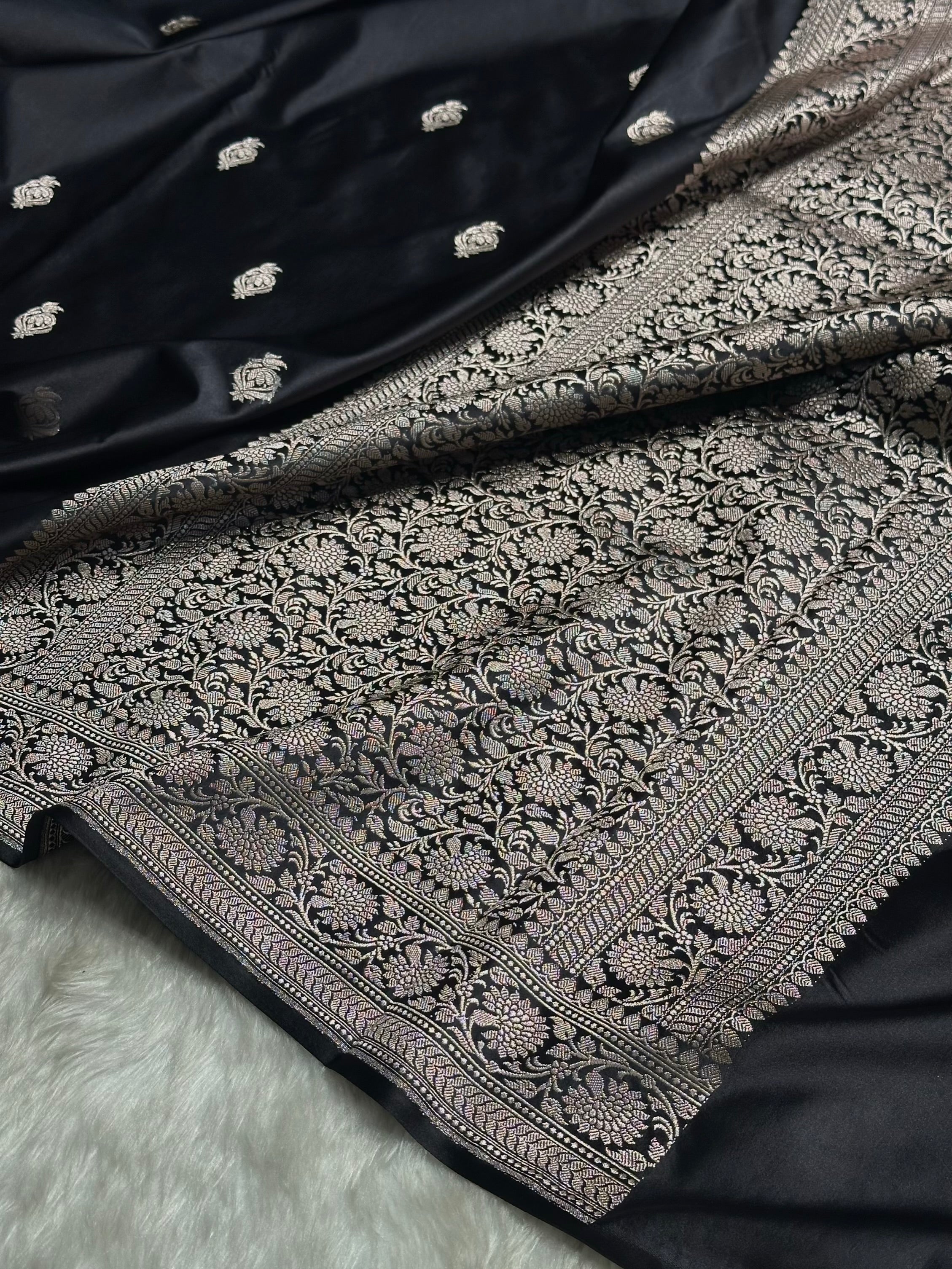 Black Boota Mashru Silk Saree MS25