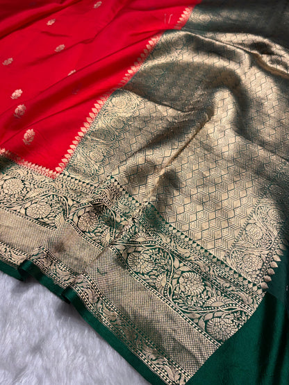 Contrast Red with Bottle Green Shades Handwoven Pure Raw Mango Silk RM-56