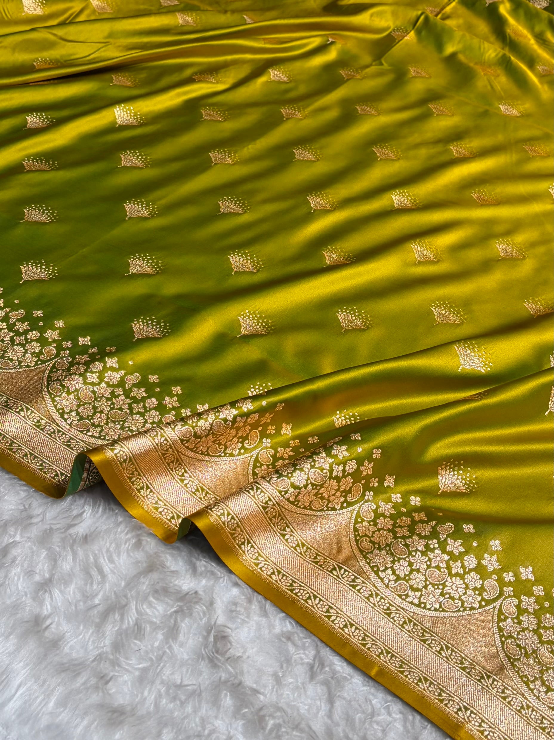 Liril Mehendi Floral Banasari Pattern Satin Katan Silk Saree SK83