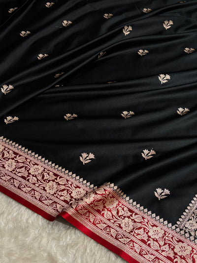 Contrast Black / Red Shades Banarasi Booti Pattern Mashru Silk Saree MSM-138