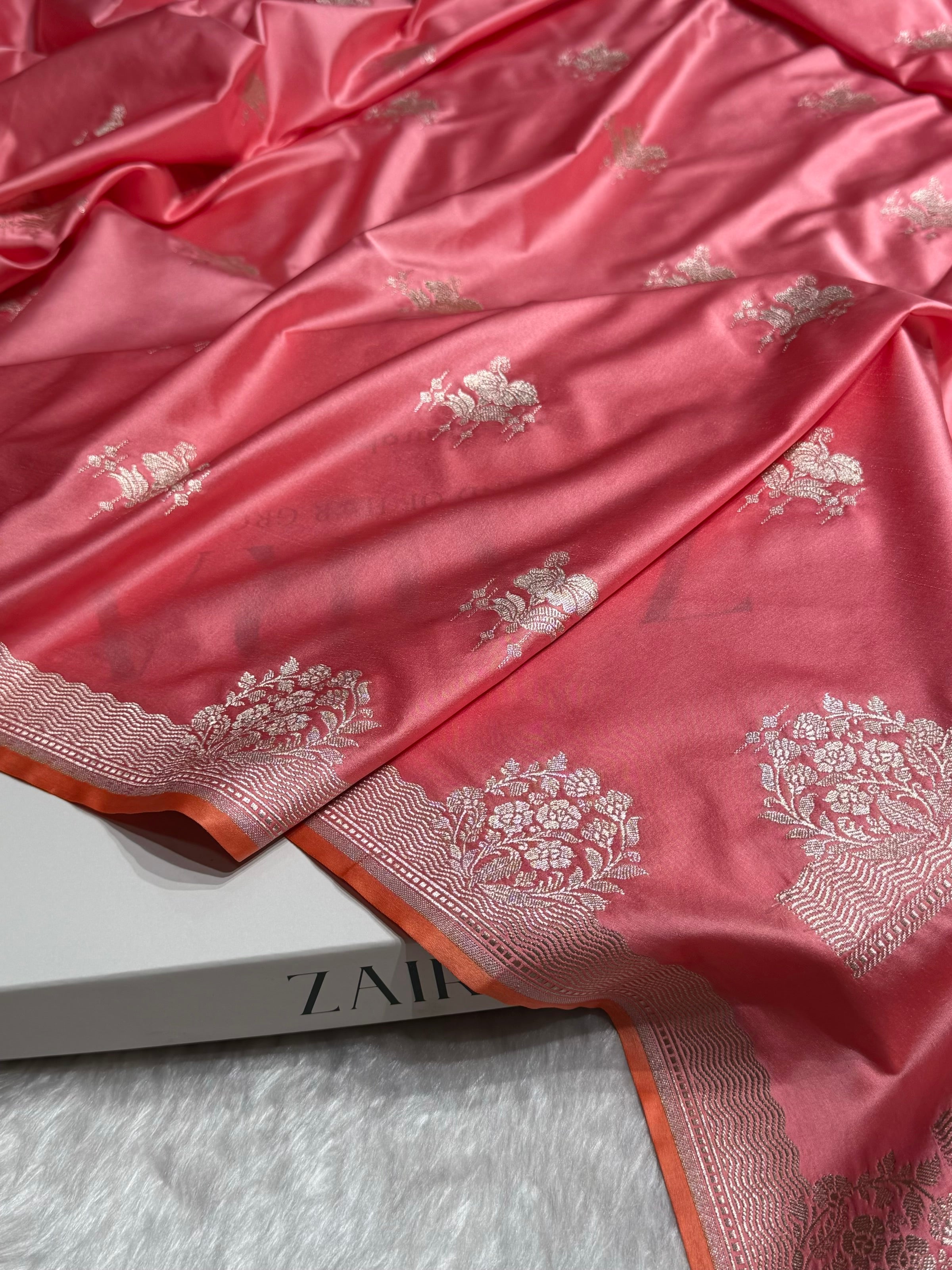 Banarasi Peach Shades Floral Mashru Silk Saree MS87