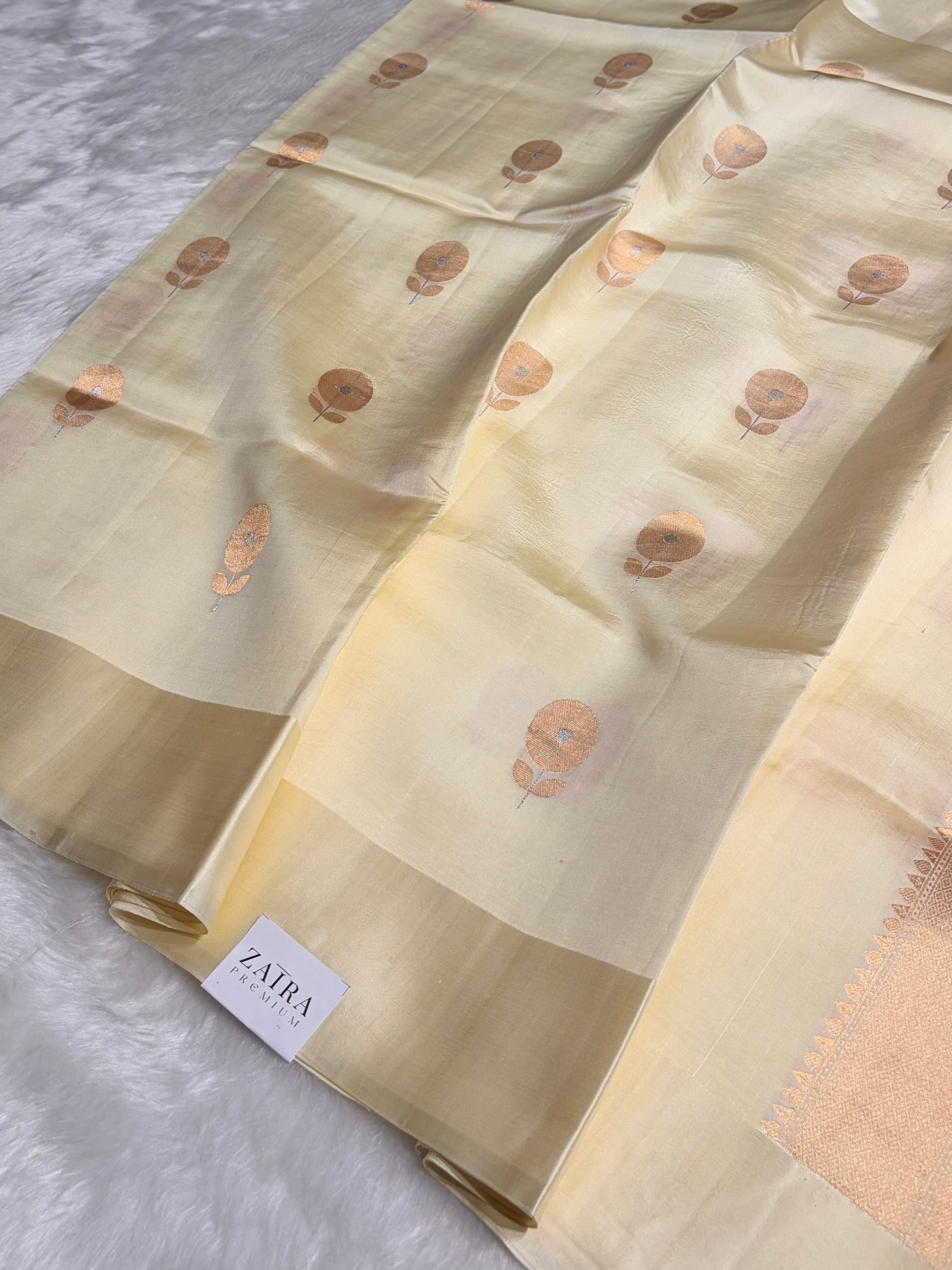 Cream Meena Boota Handwoven Raw Mango Silk RM-30