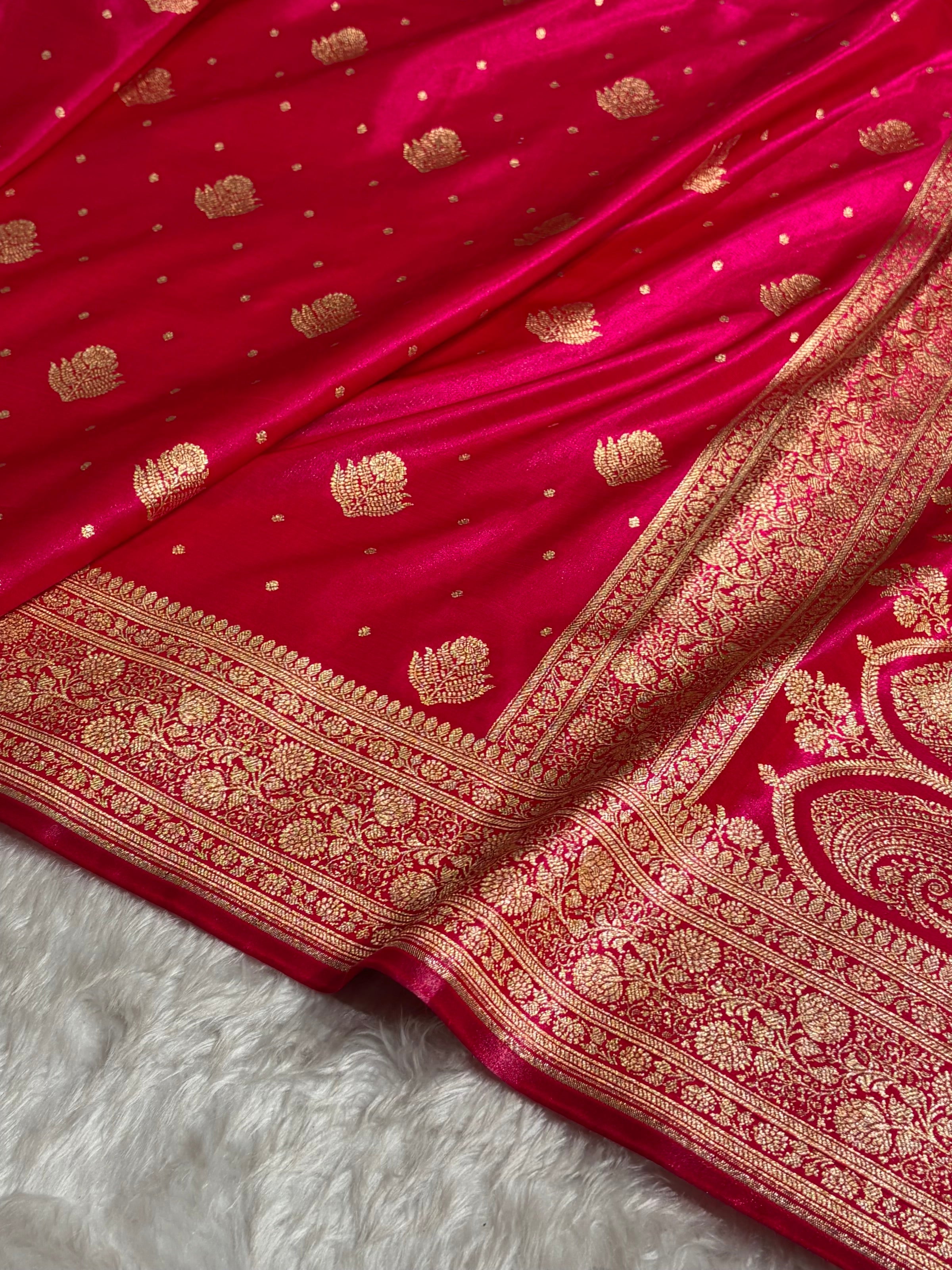 Banarasi Cross Rani Shades Booti Pattern Banarasi Satin Silk Saree SS59