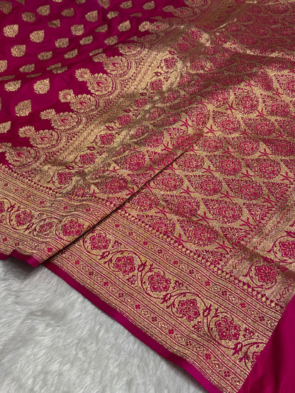 Rani Katan Silk Saree In Boota Floral Motif
