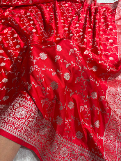 Red Shades Banarasi Jaal Pattern Floral Mashru Silk Saree