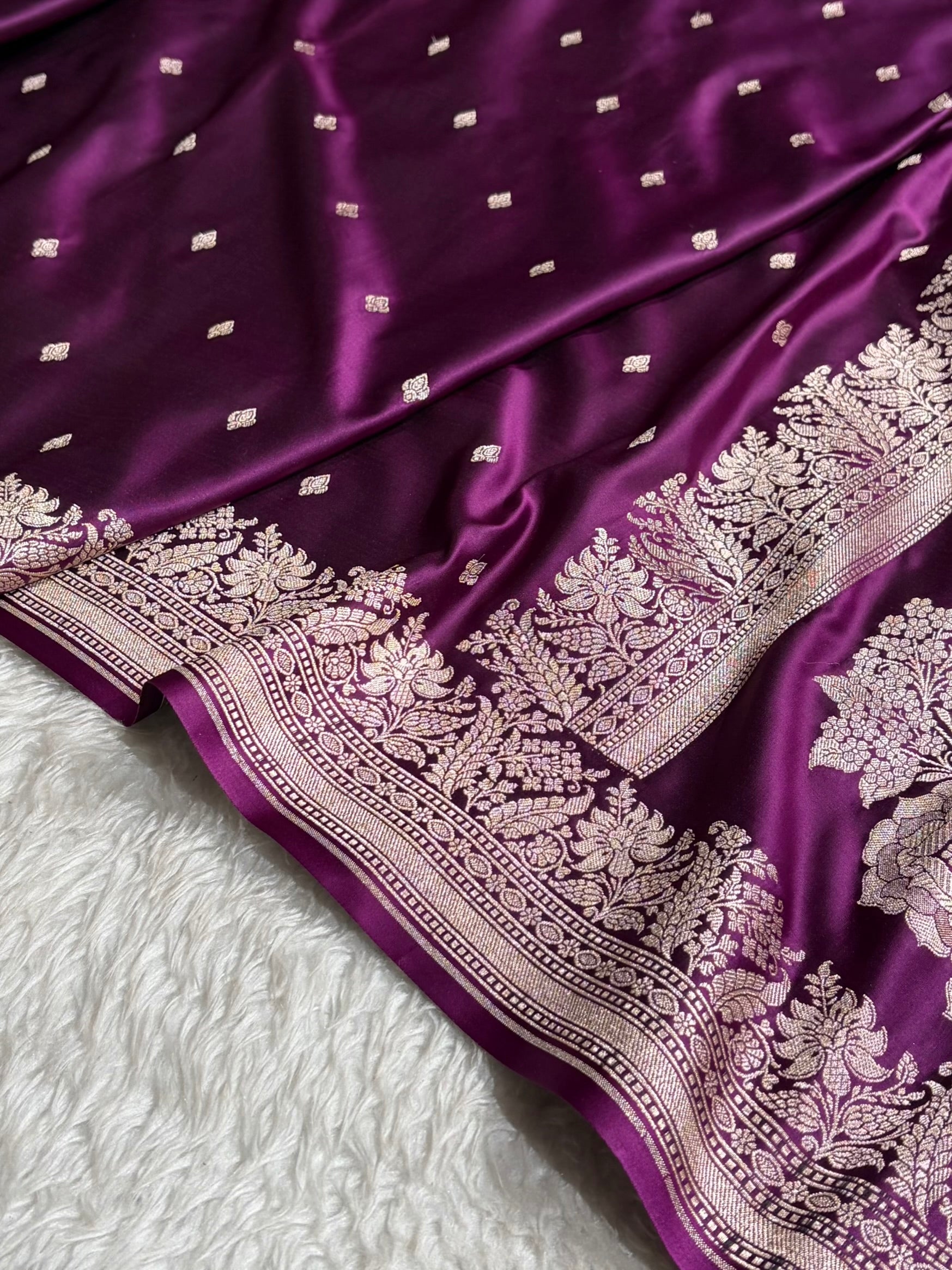 Wine Shades Motif Booti Mashru Silk Saree