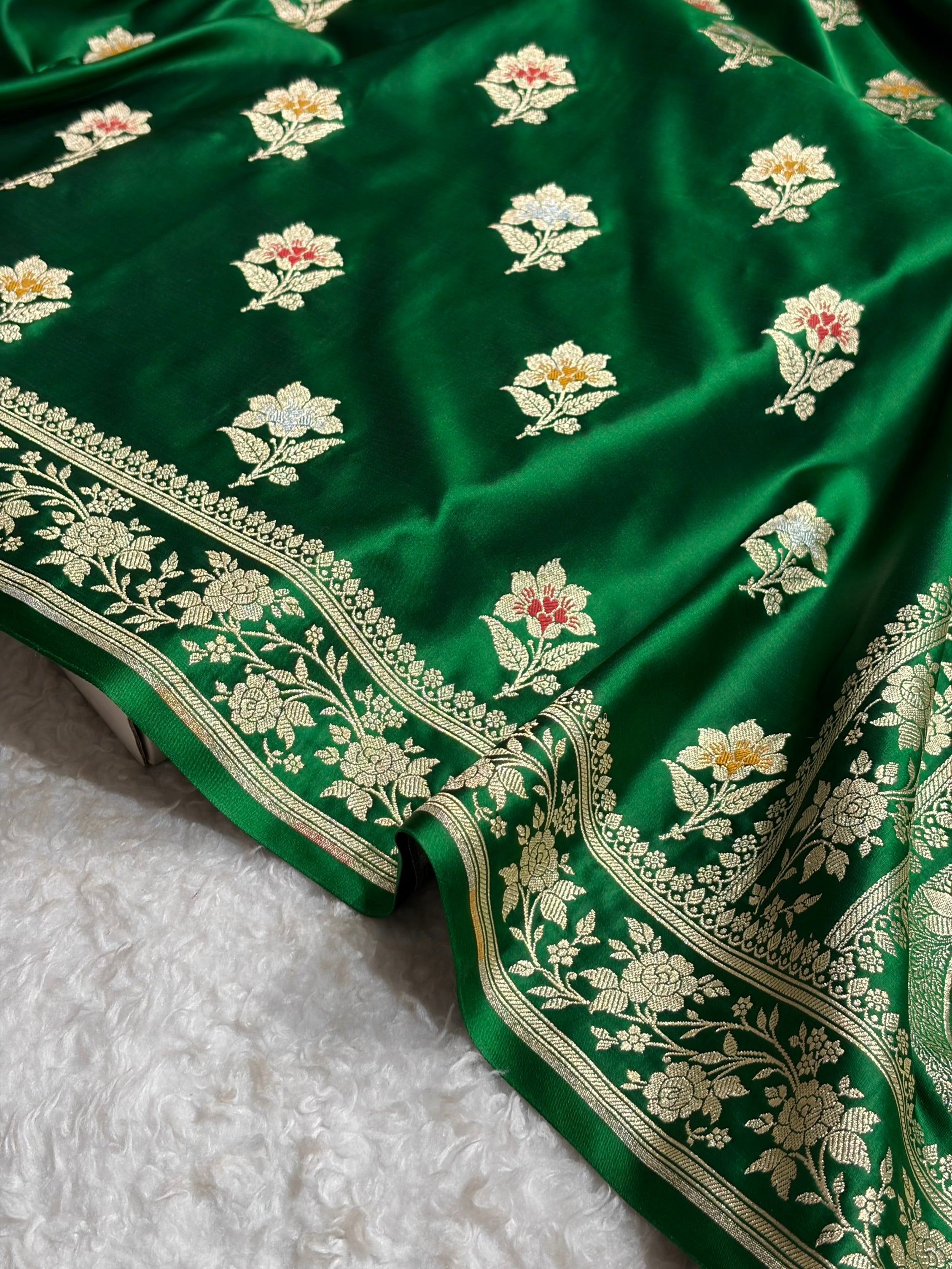 Premium Banarasi Satin Katan Saree With Minakari Boota in Bottle Green Shades SK112