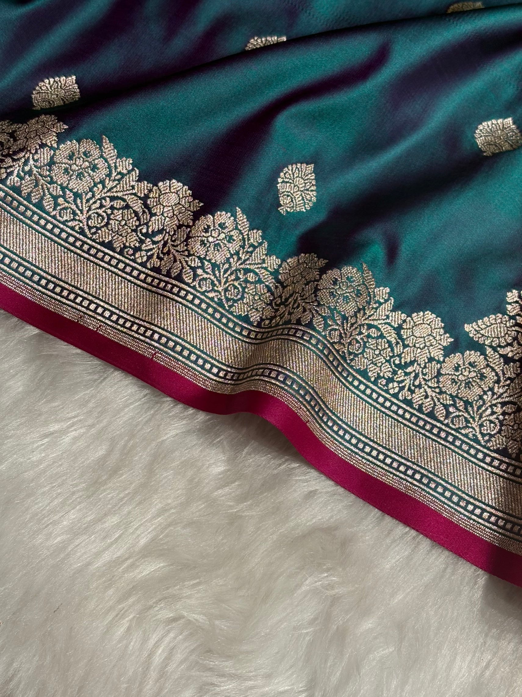 Peacock Shades Floral Boota Mashru Silk Saree