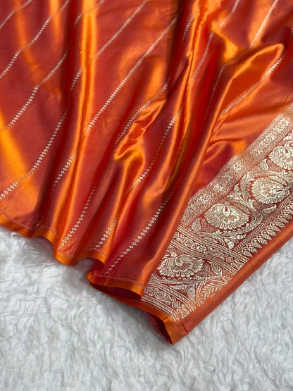 Magentic Gold Shades Tanchoi Motif Mashru Silk Saree