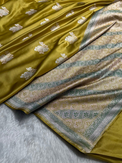 Light Mehandi Sona Rupa Floral Motif Minakari Border Mashru Silk Saree MCS50