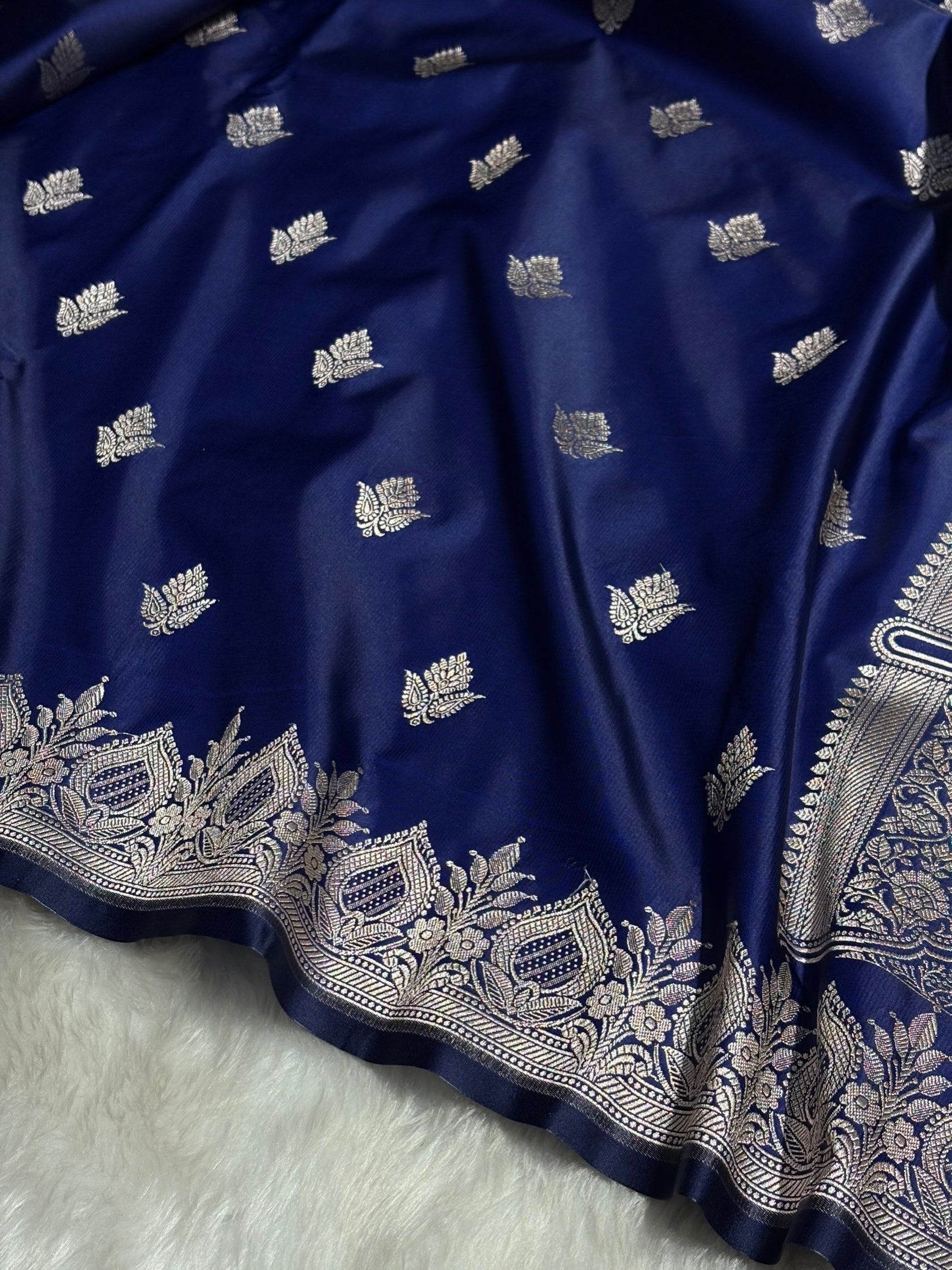 Violet Floral Boota With Floral Border Mashru Silk Saree MSM-80