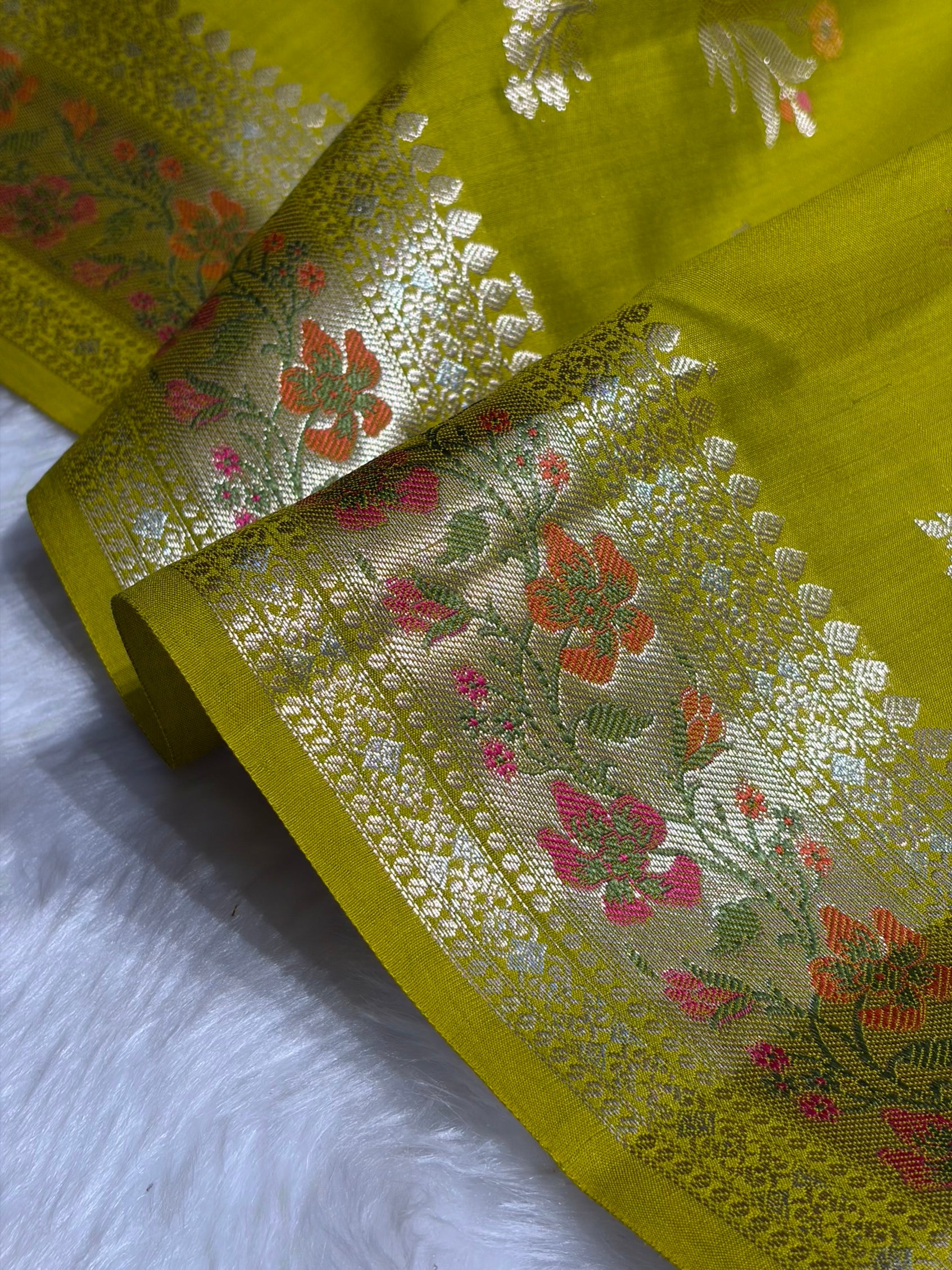 Minakari Liril Mehendi Shades Pure Chiniya Silk CH-01