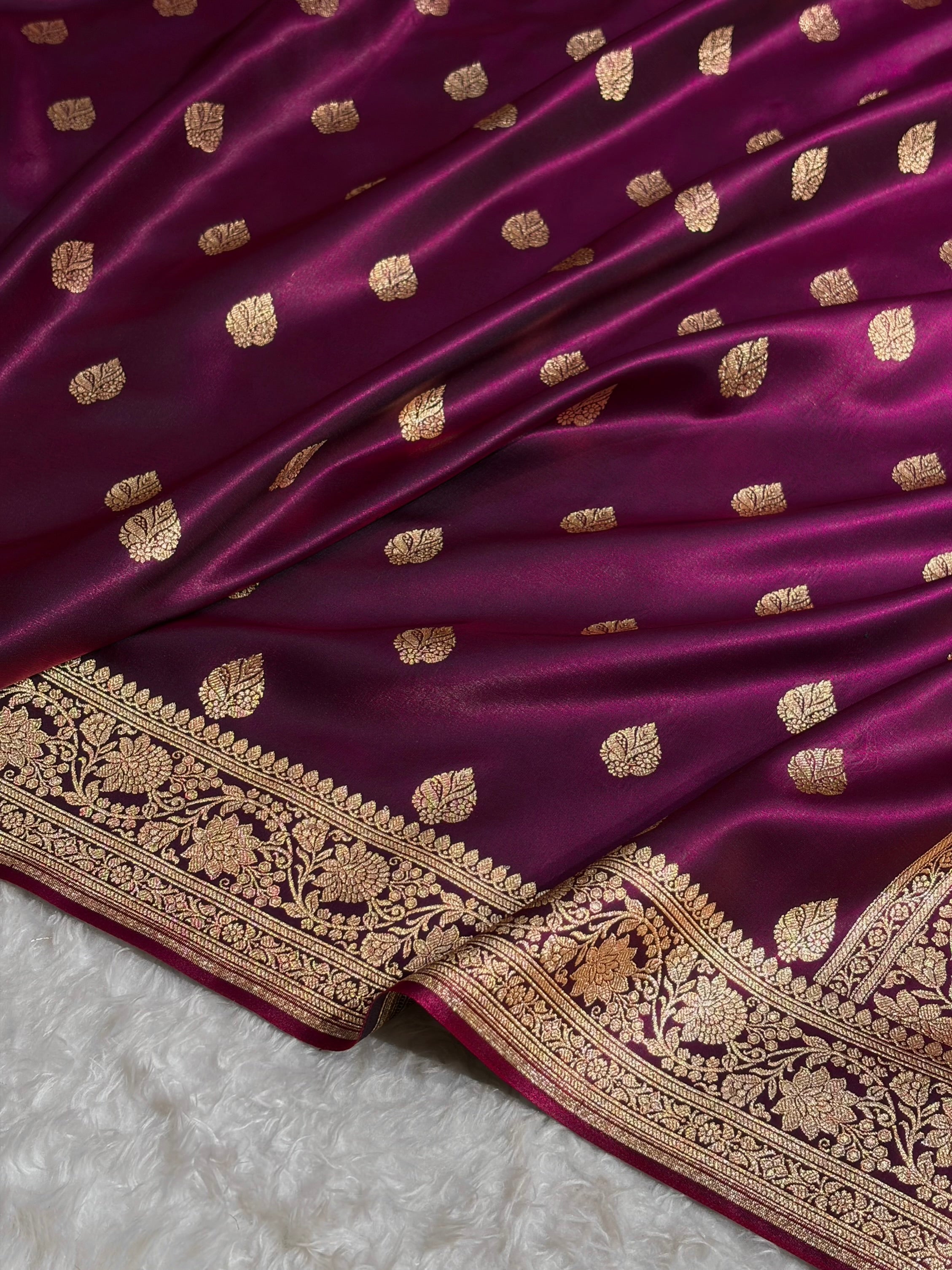 Wine Shades Booti Pattern Banarasi Satin Silk Saree SS58