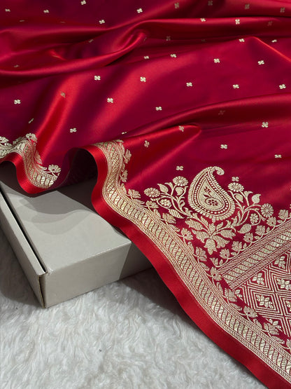 Magentic Red Shades Banarasi Boota Pattern Floral Mashru Silk Saree MSM-119