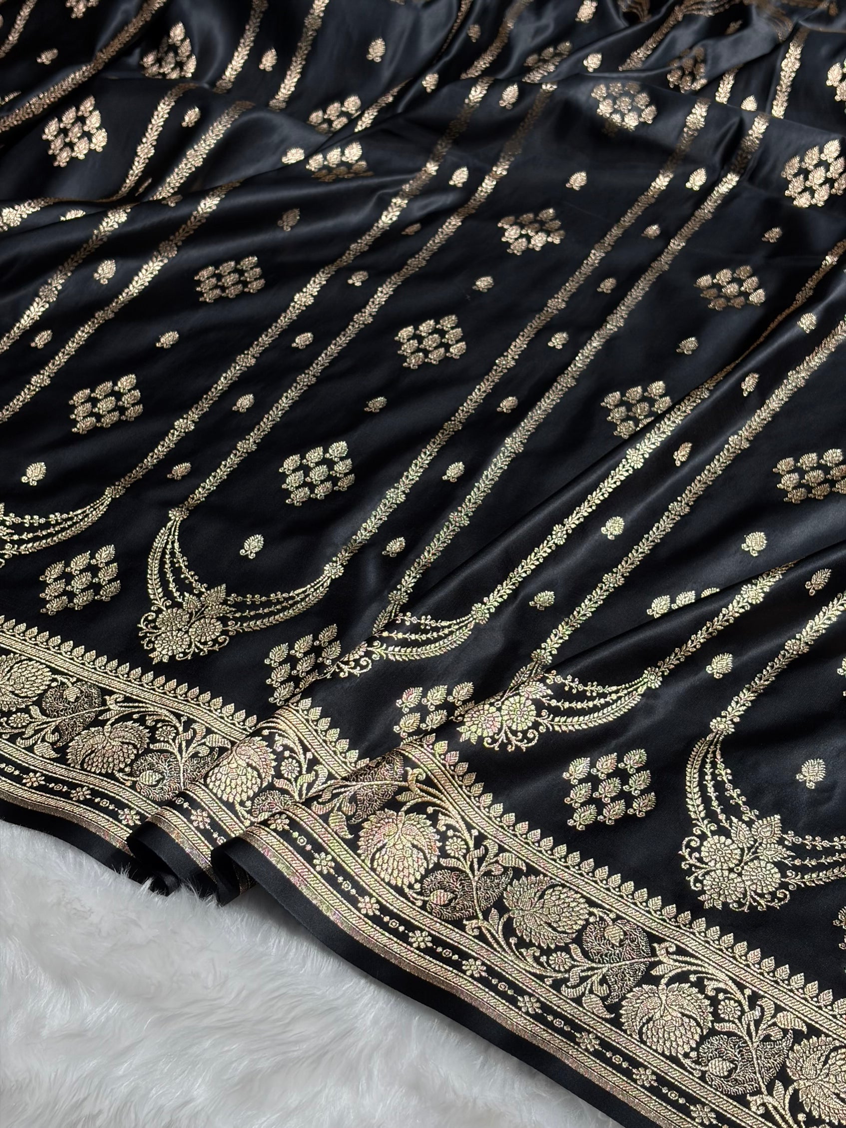 Black Floral Boota Pattern Satin Katan Silk saree SK39