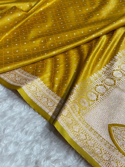 Mustard Shades Tanchoi Motif Mashru Silk Saree MST-13
