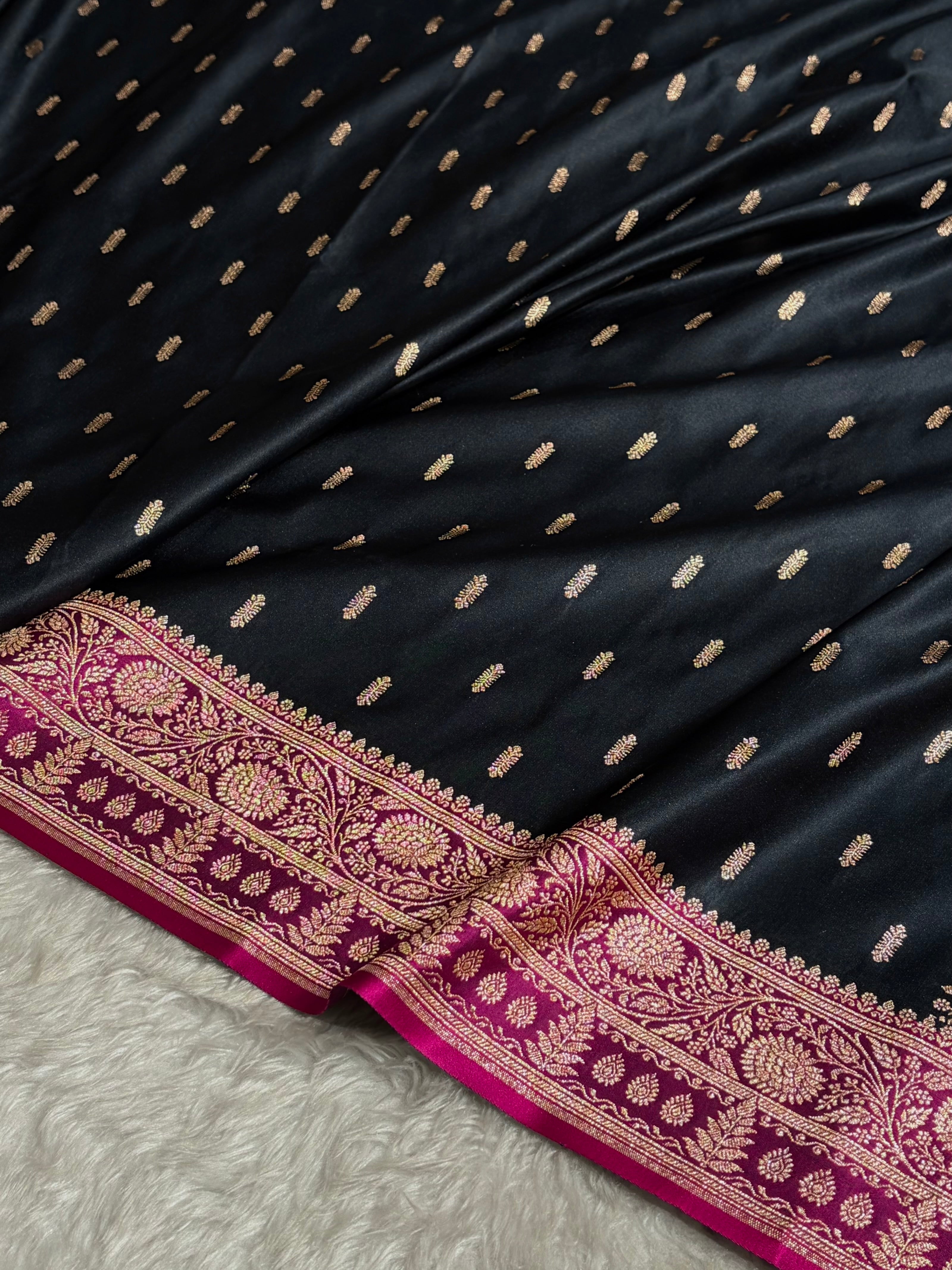 Contrast Black/ Rani Floral Booti Banarasi Satin Katan Silk Saree SK14