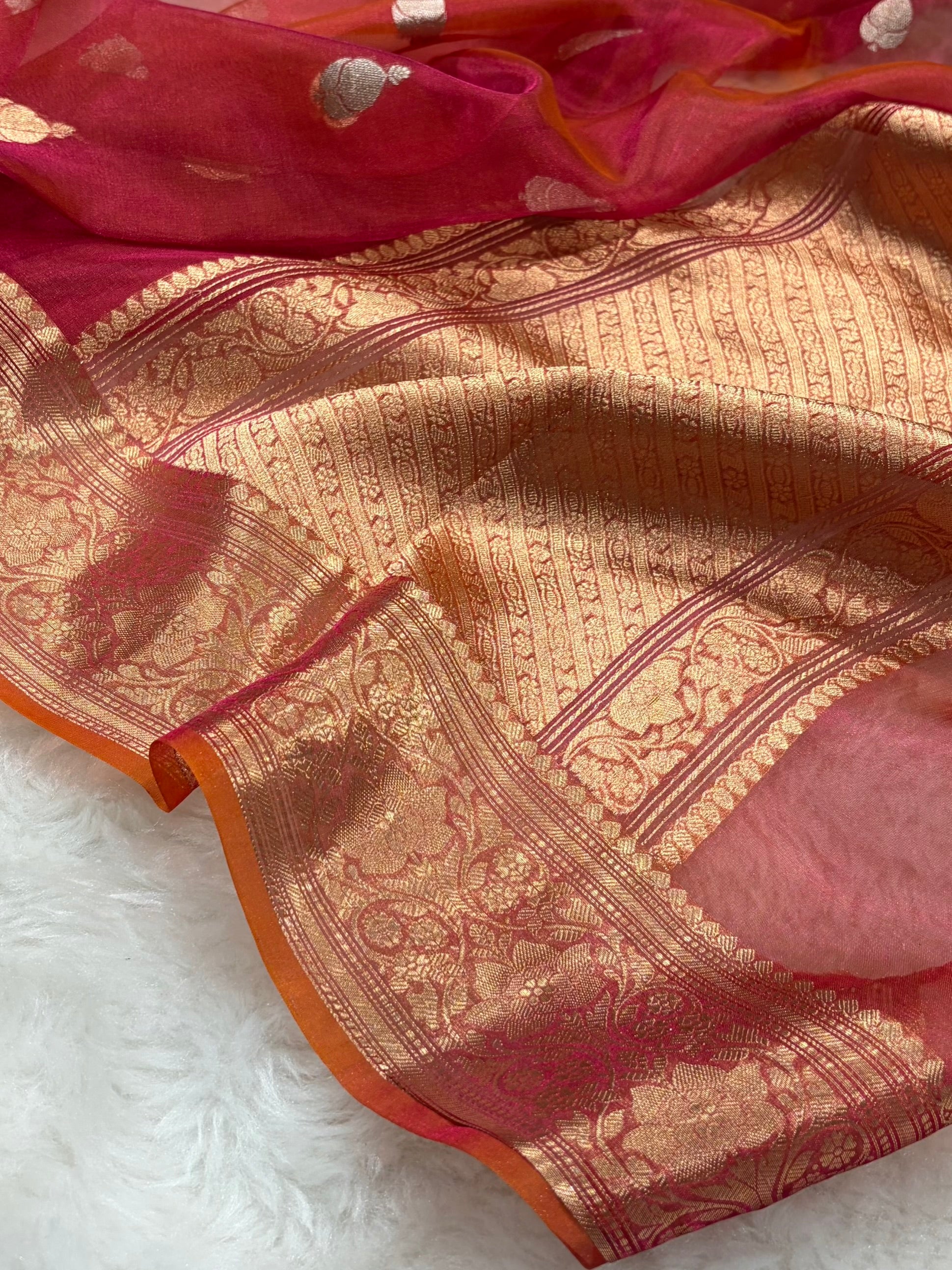 Red Bananasi Floral Shades Pure Tissue Silk Saree PT-38