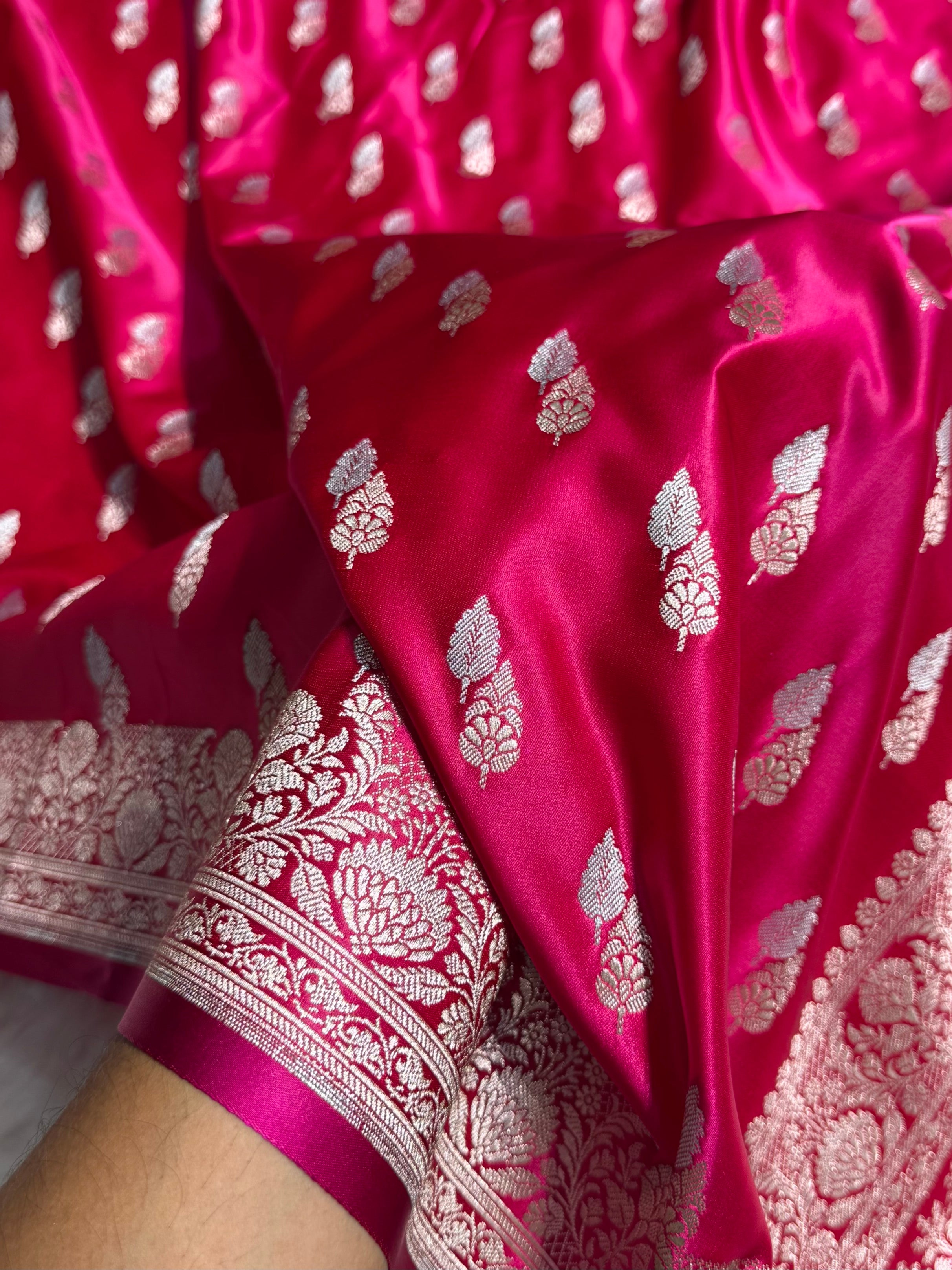 Cross Rani Shades Dual Floral Booti Mashru Silk Saree MSM-69