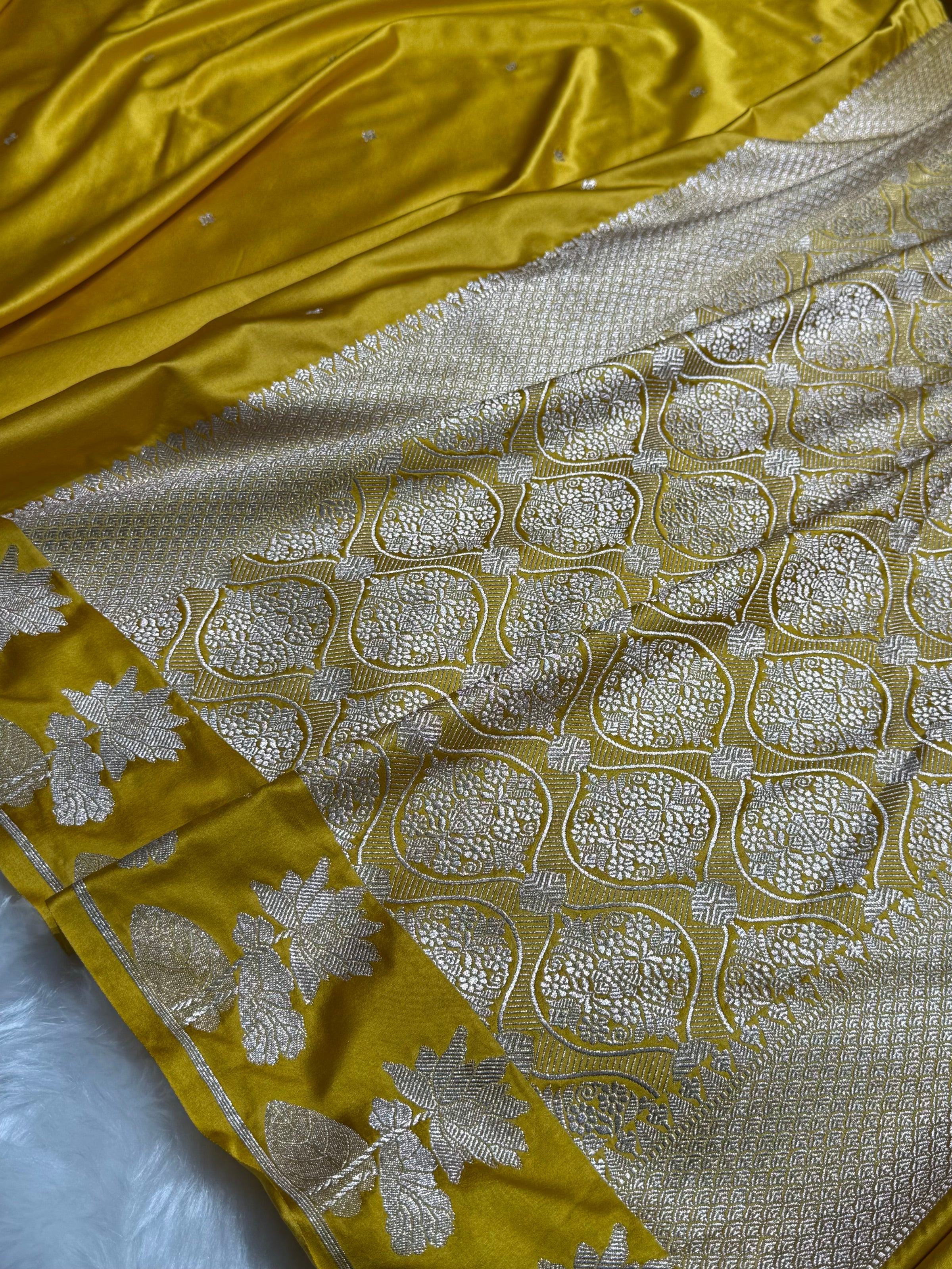 Mustard Floral Border Booti Mashru Silk Saree MS11