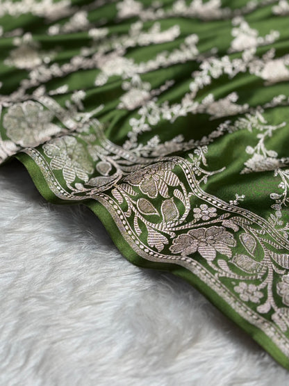 Mehendi Green Shades Mashru Silk Banarasi Saree With Jaal Pattern MS71