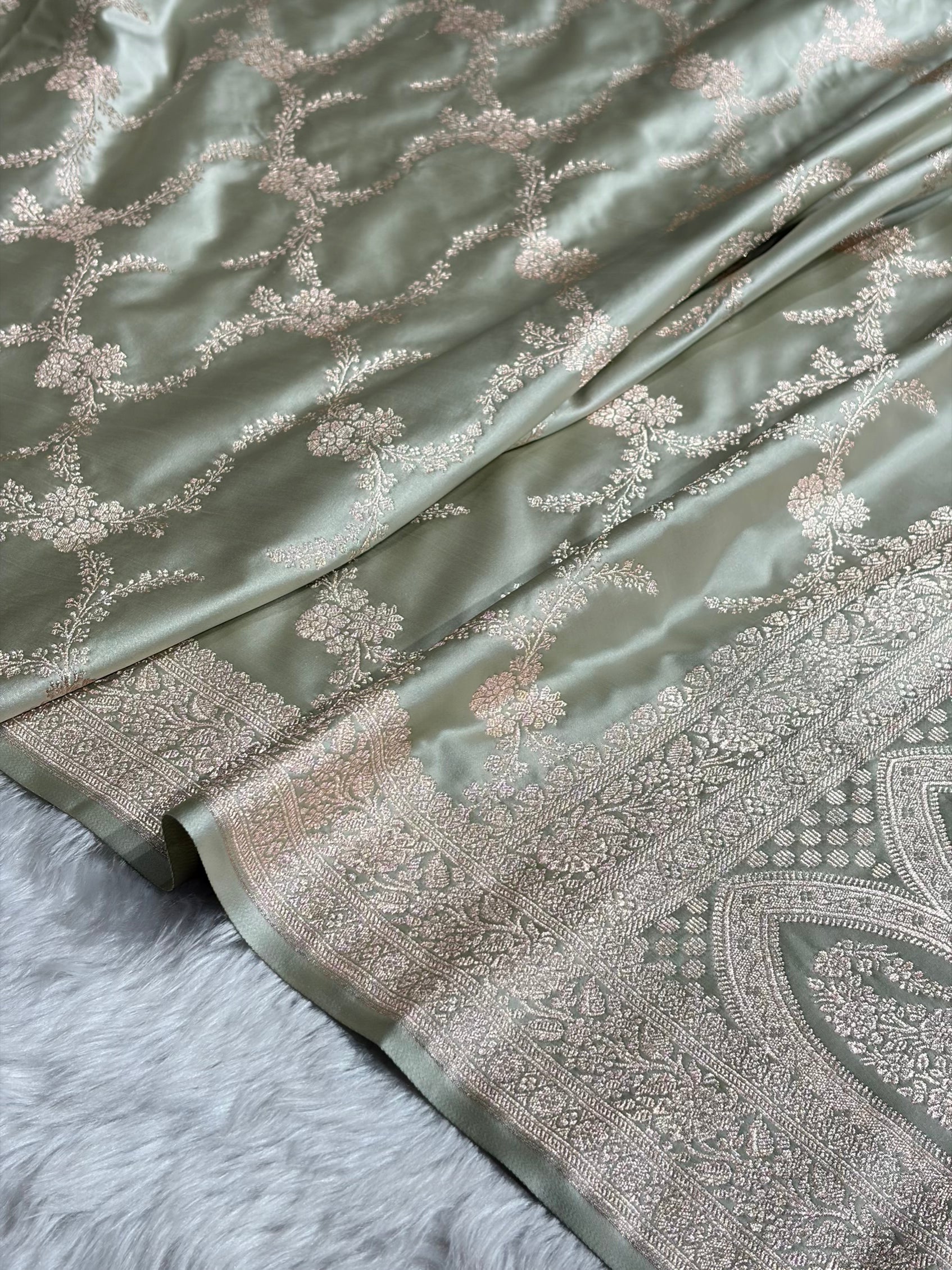 Light Pista Shades Banarasi With Floral Border Mashru Silk Saree MSM-127