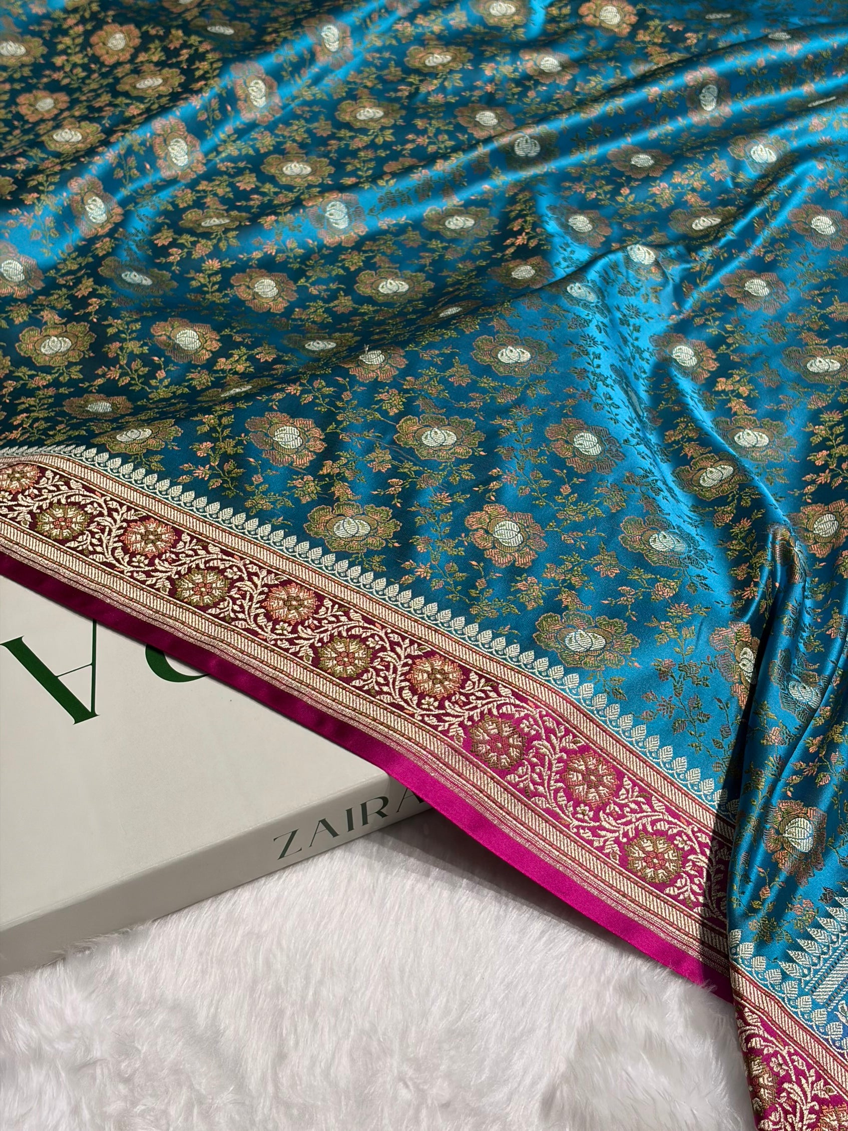 Firozi  - Rani Contrast Jamawar Tanchoi Jaal Katan Silk Saree SKTM-21